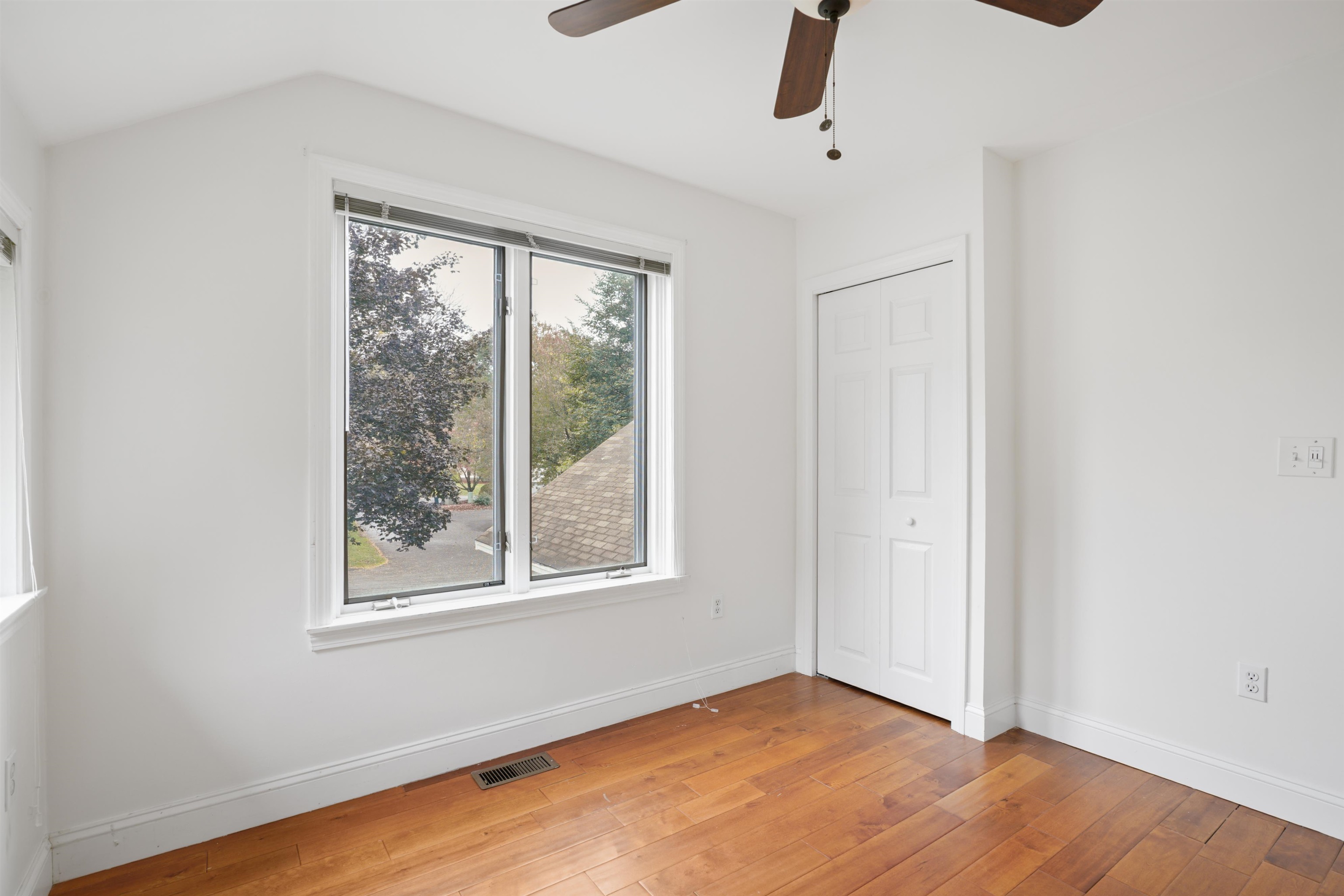 Homes for sale in Nashua, NH | 5 Chatfield Dr, Nashua, NH 03063 | MLS# 5066273