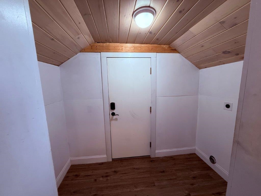 Laundry Room 24296938