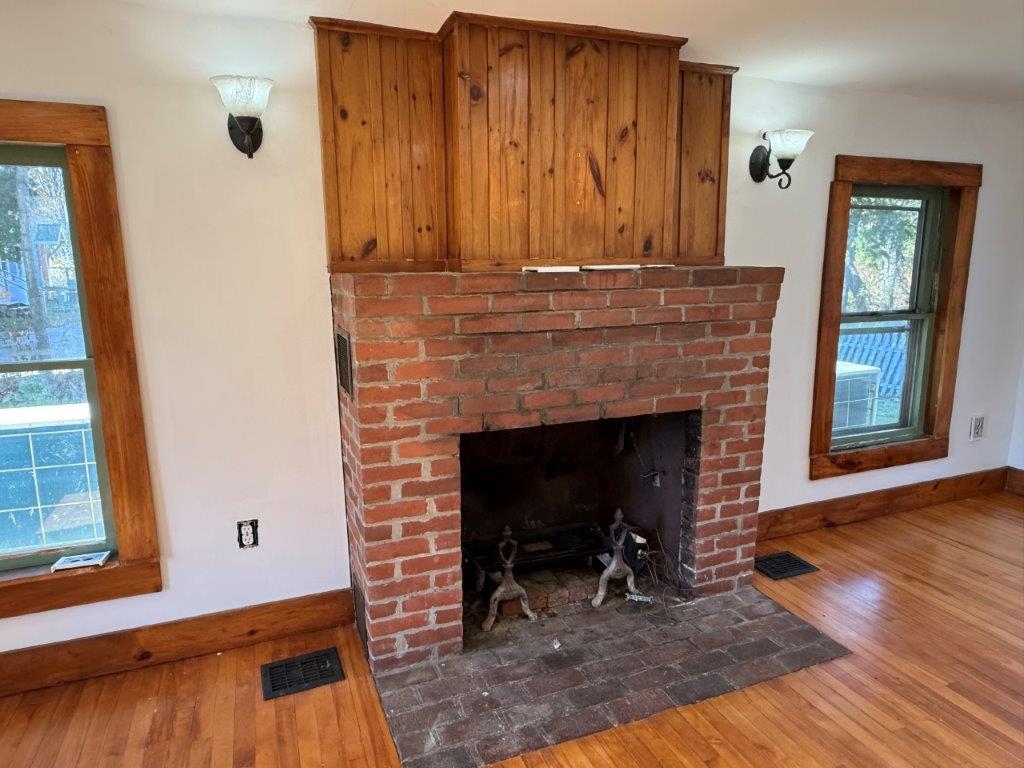 Gas Fireplace 24296918