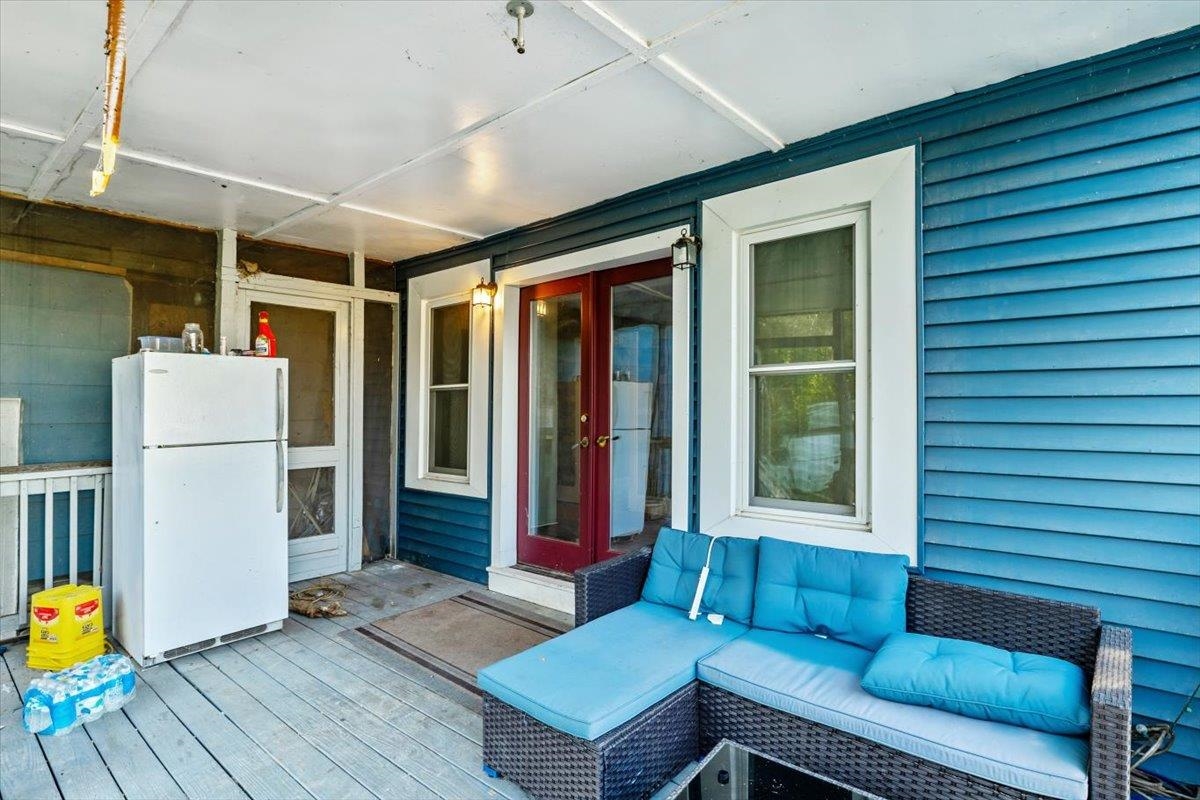 Homes for sale in Alburgh, VT | 42 Vantine Ave, Alburgh, VT 05440 | MLS# 5066401