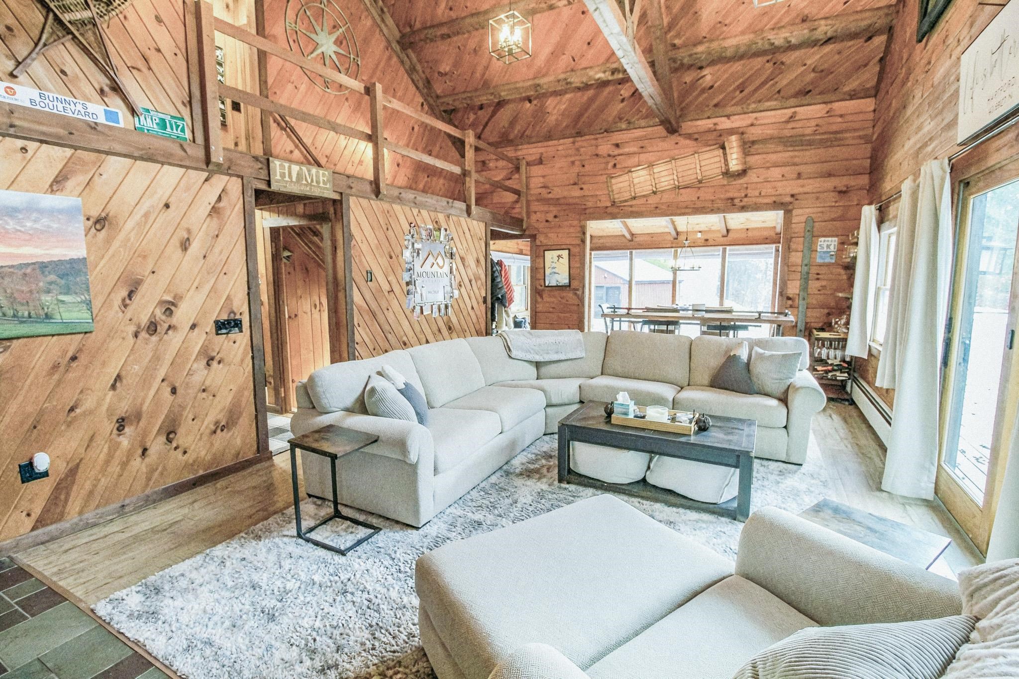 Homes for sale in Hartford, VT | 219 Wildlife Rd, Hartford, VT 05001 | MLS# 5066433