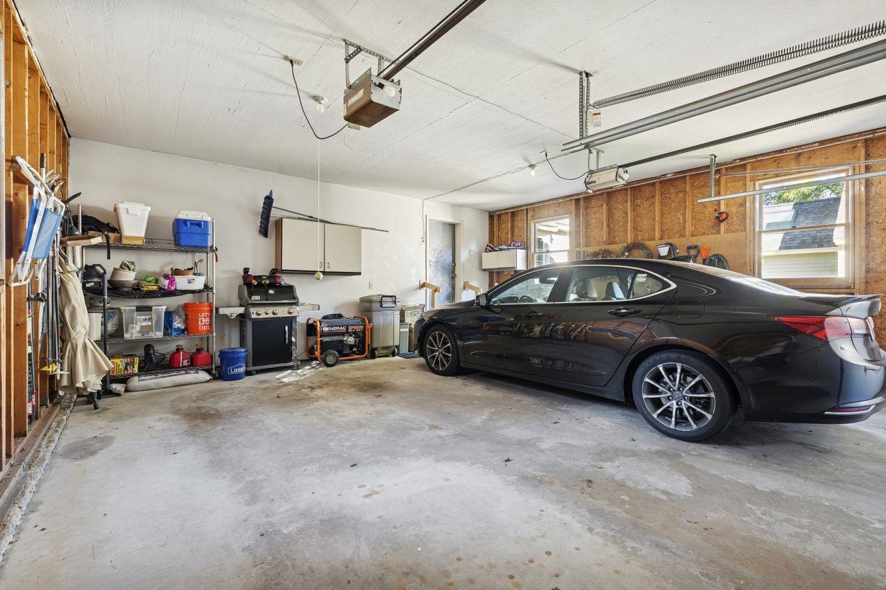 Homes for sale in Amherst, NH | 25 Atherton Ln, Amherst, NH 03031 | MLS# 5066444