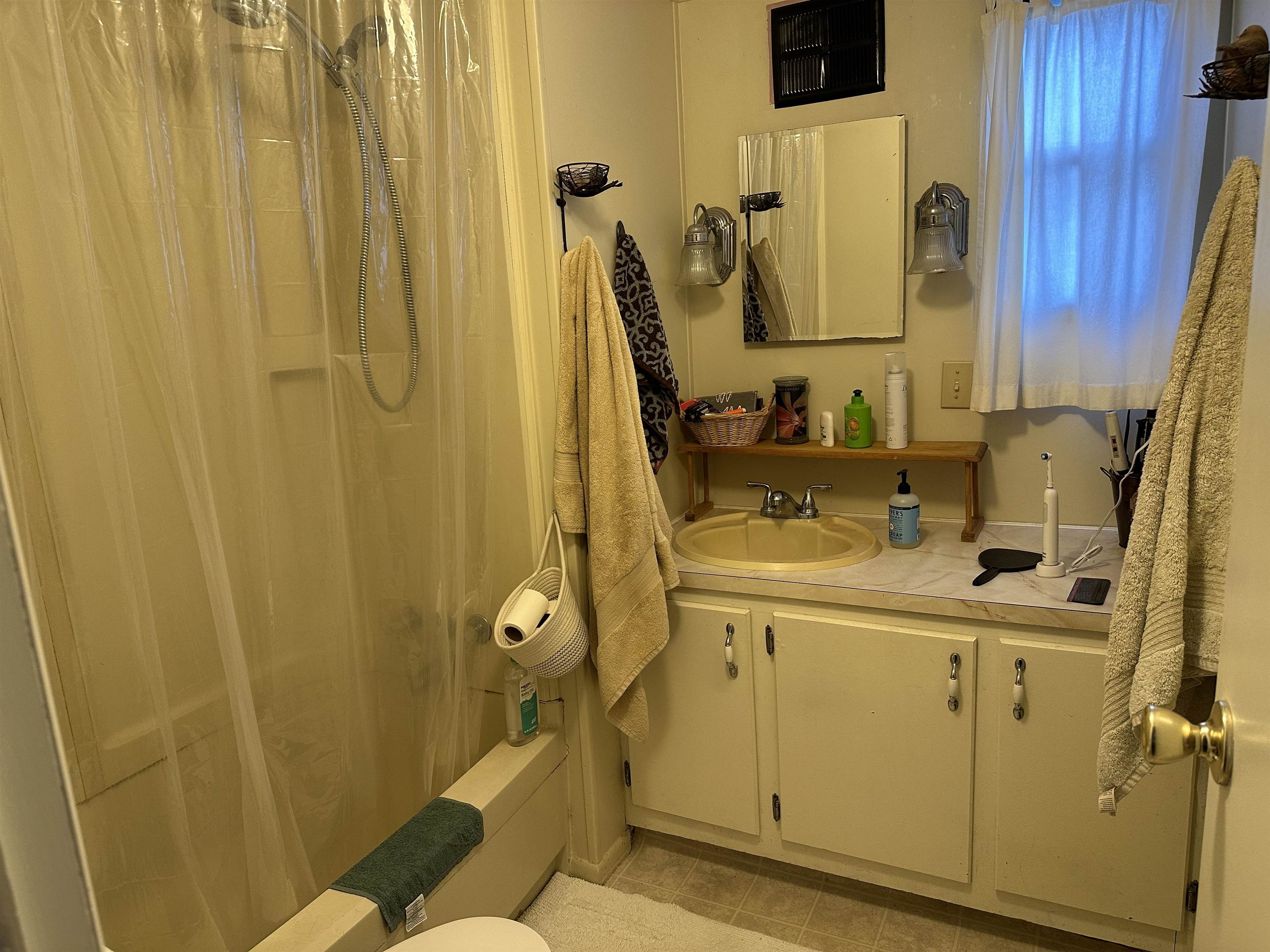 86 Route 4a, Lebanon, NH 03766-2120