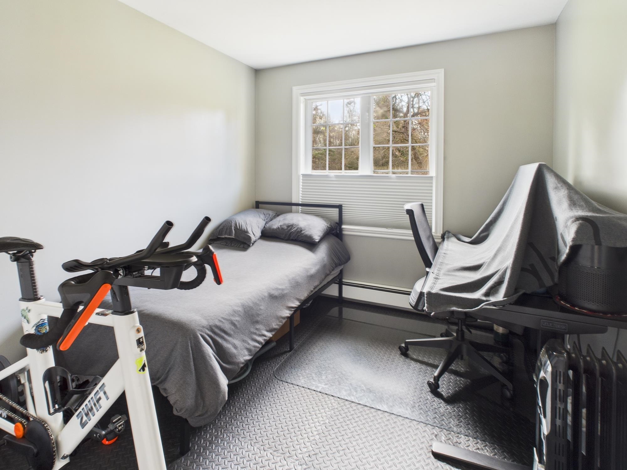 18 Lynch Rd, Stewartstown, NH 03576