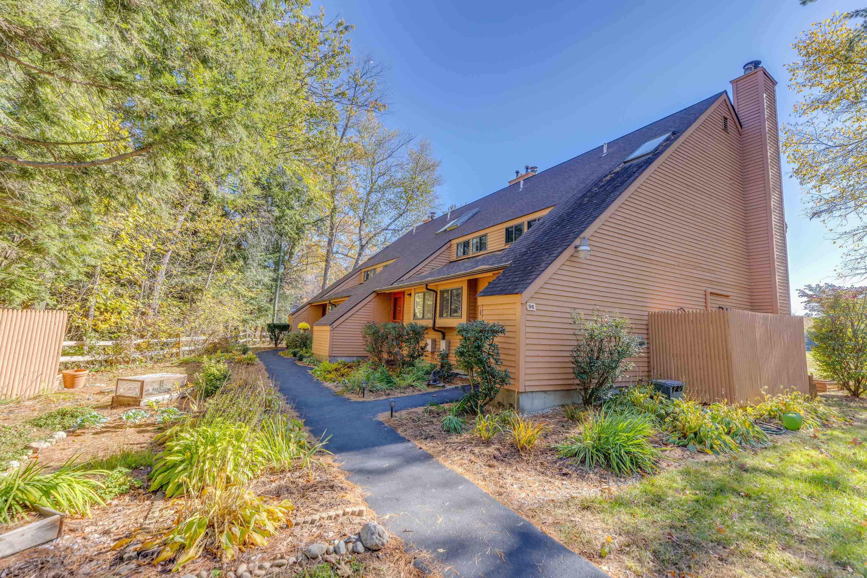 Ashland NH Condo for sale $$339,000 $312 per sq.ft.