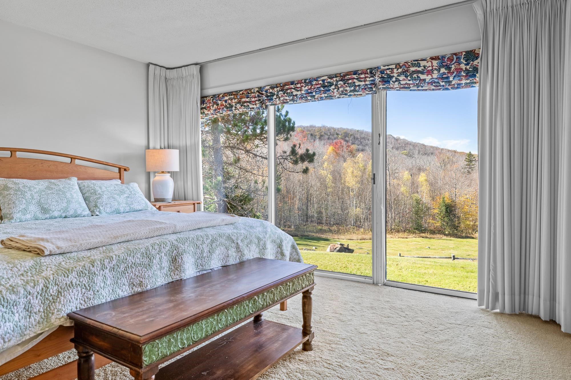 Primary Bedroom 24309196