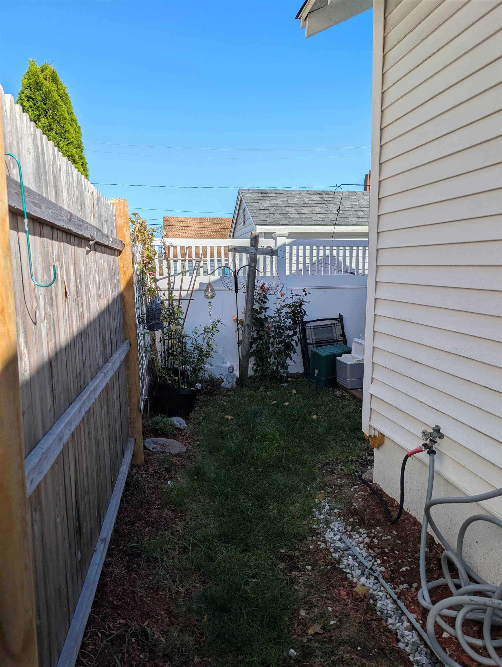 12 Kentville Ter, Hampton, NH 03842