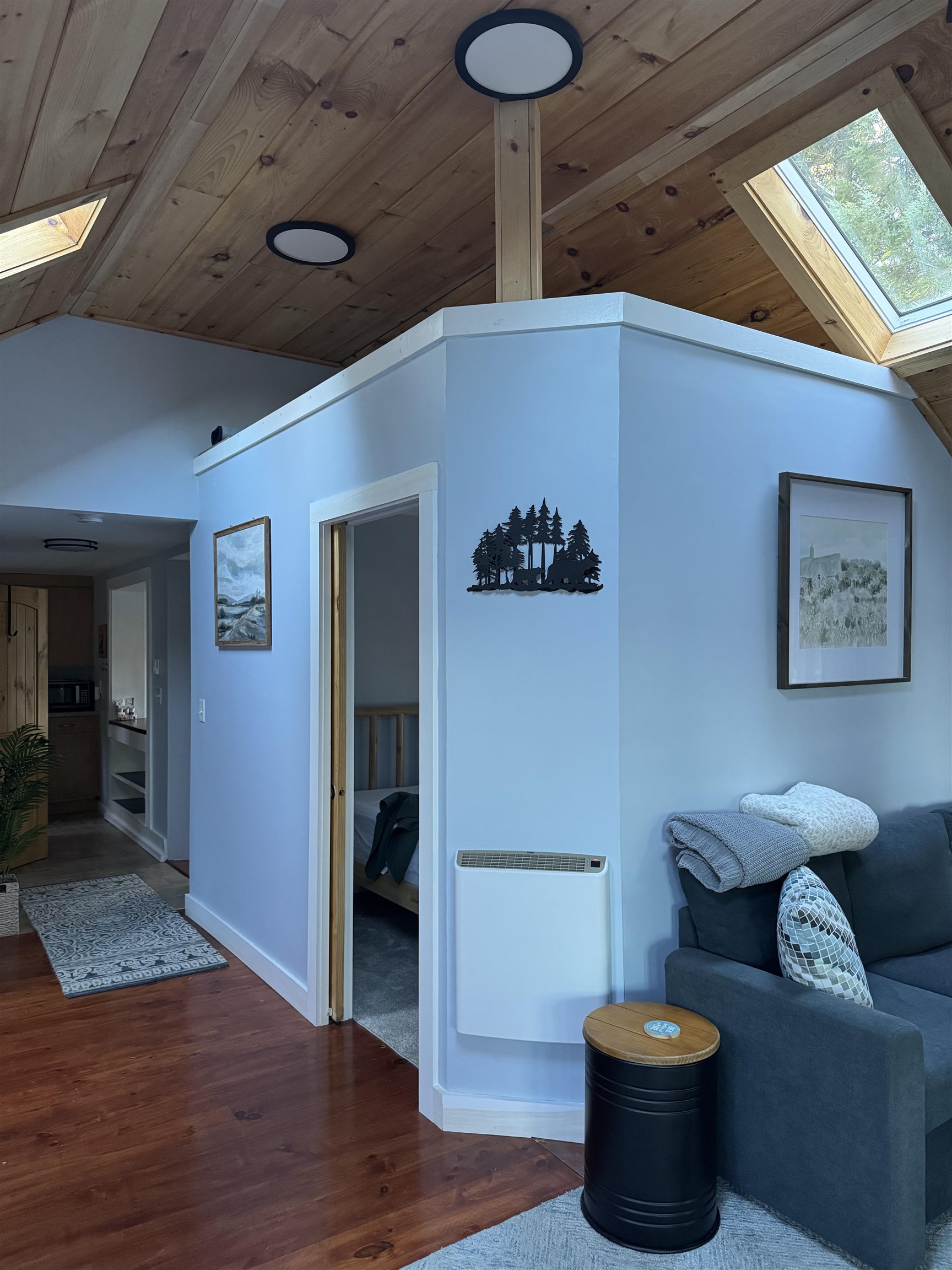 Entrance To Primary Bedroom 24312543