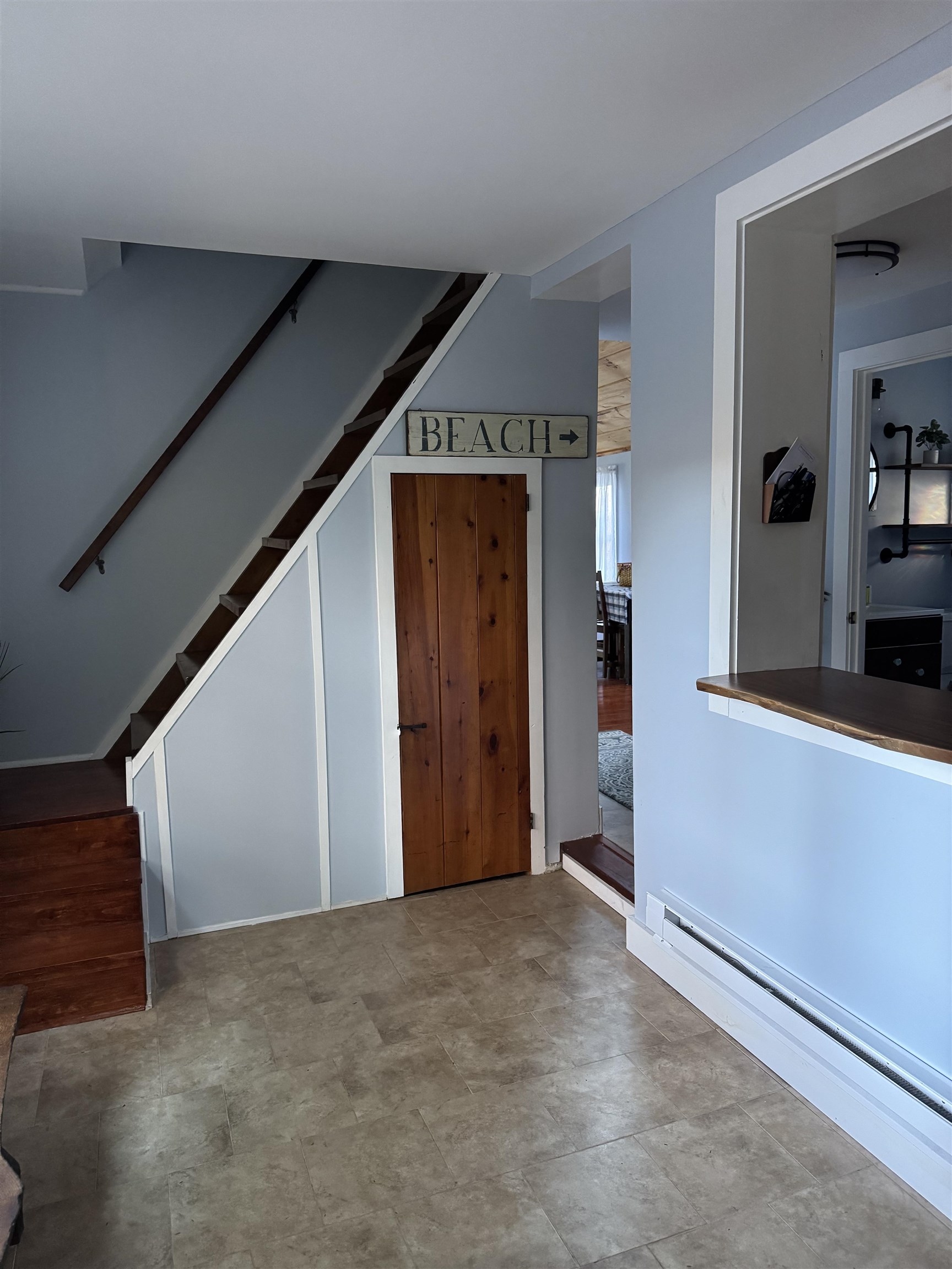 Entrance from Screen Porch Into Mudroom 24312535
