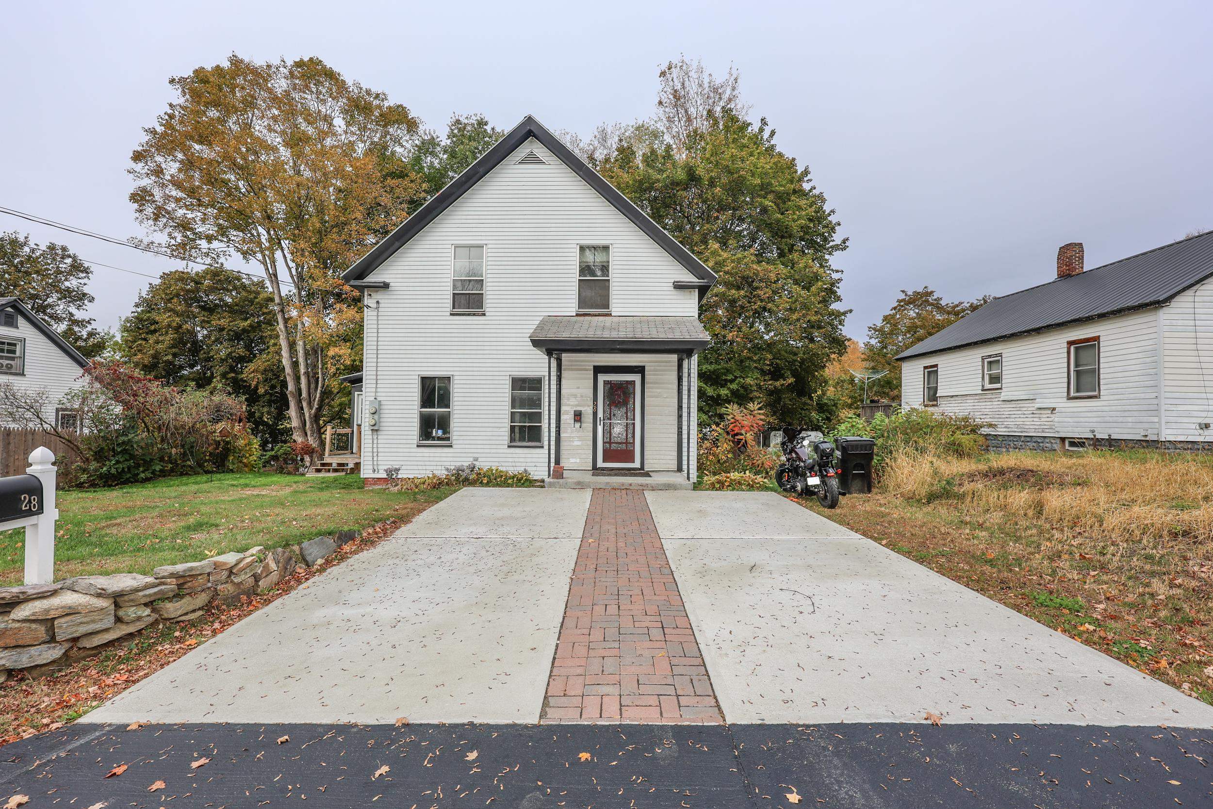 CLAREMONT NH Home for sale $$237,500 | $164 per sq.ft.