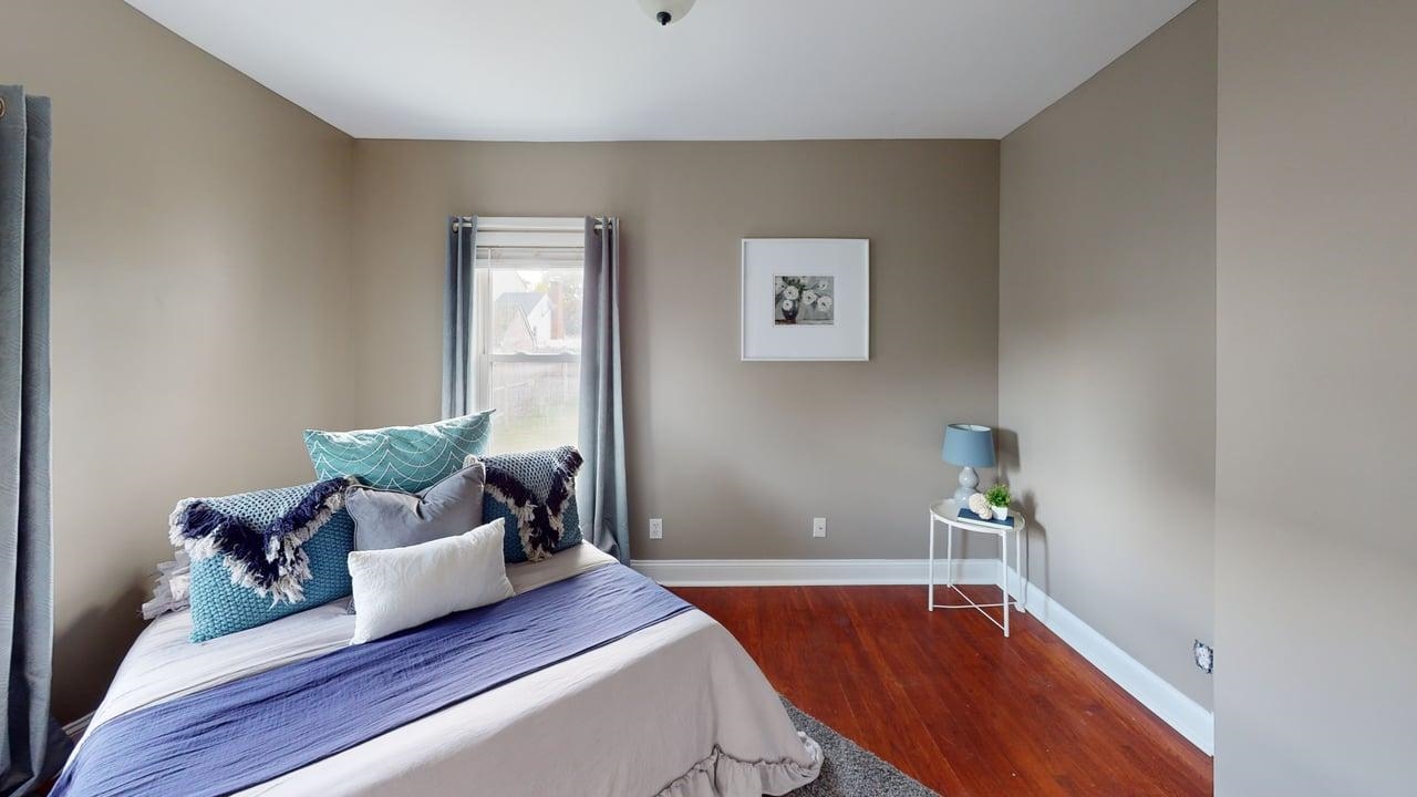 1st Floor 2nd bedroom w/Hardwood Floor