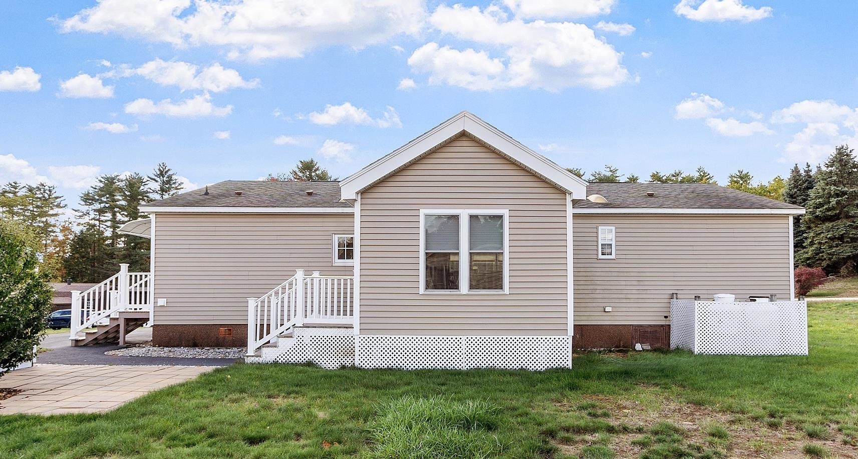 Homes for sale in Raymond, NH | 18 Lilac Ct, Raymond, NH 03077 | MLS# 5066775