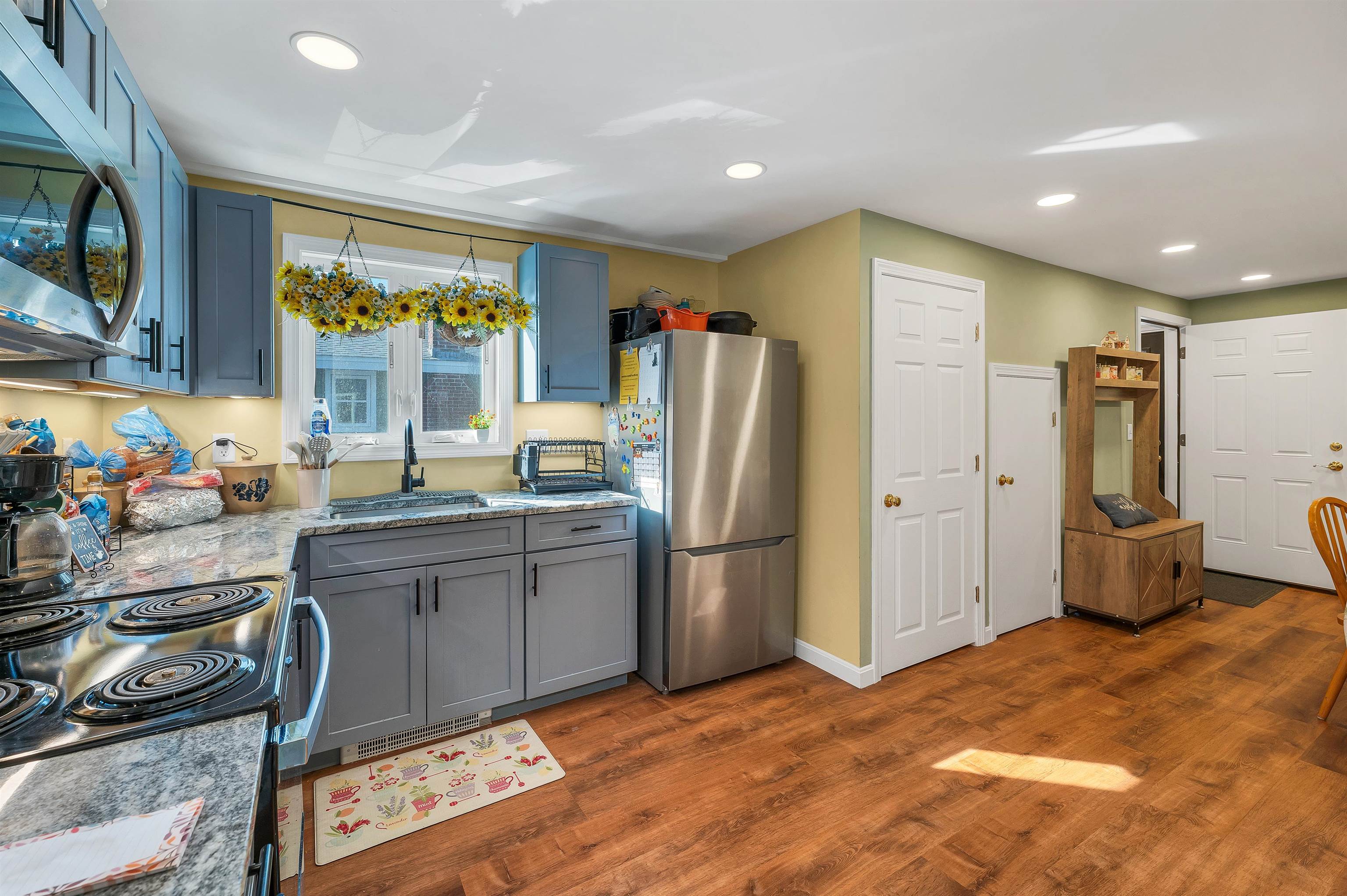 Homes for sale in Hampton, NH | 3 Harris Ave, Hampton, NH 03842 | MLS# 5066844