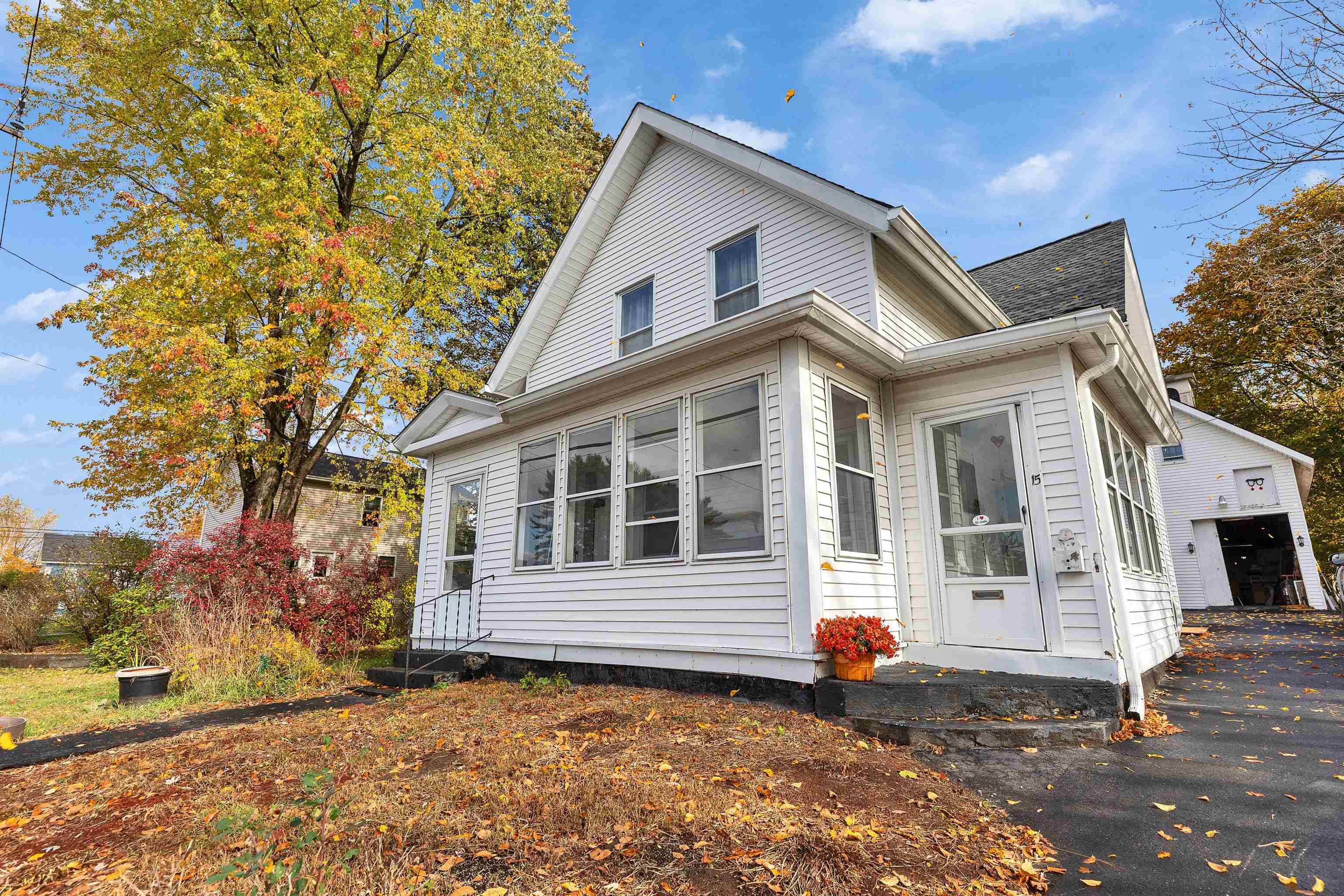 Homes for sale in Allenstown, NH | 15 Main St St, Allenstown, NH 03275 | MLS# 5067063