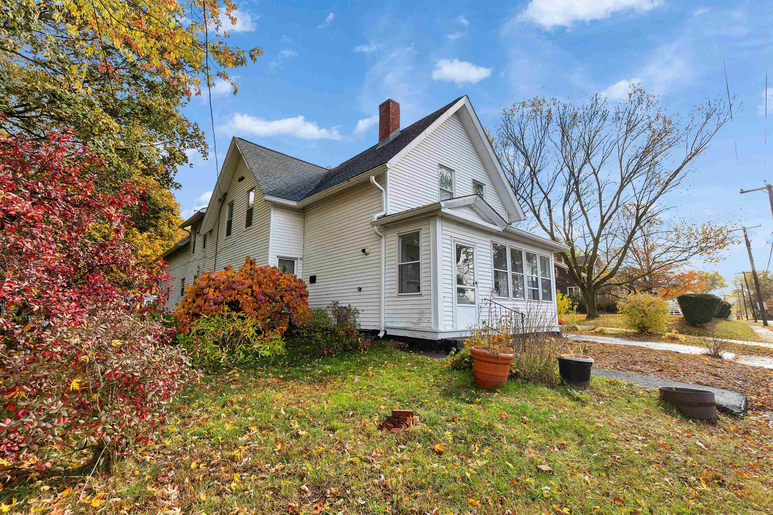 Homes for sale in Allenstown, NH | 15 Main St St, Allenstown, NH 03275 | MLS# 5067063