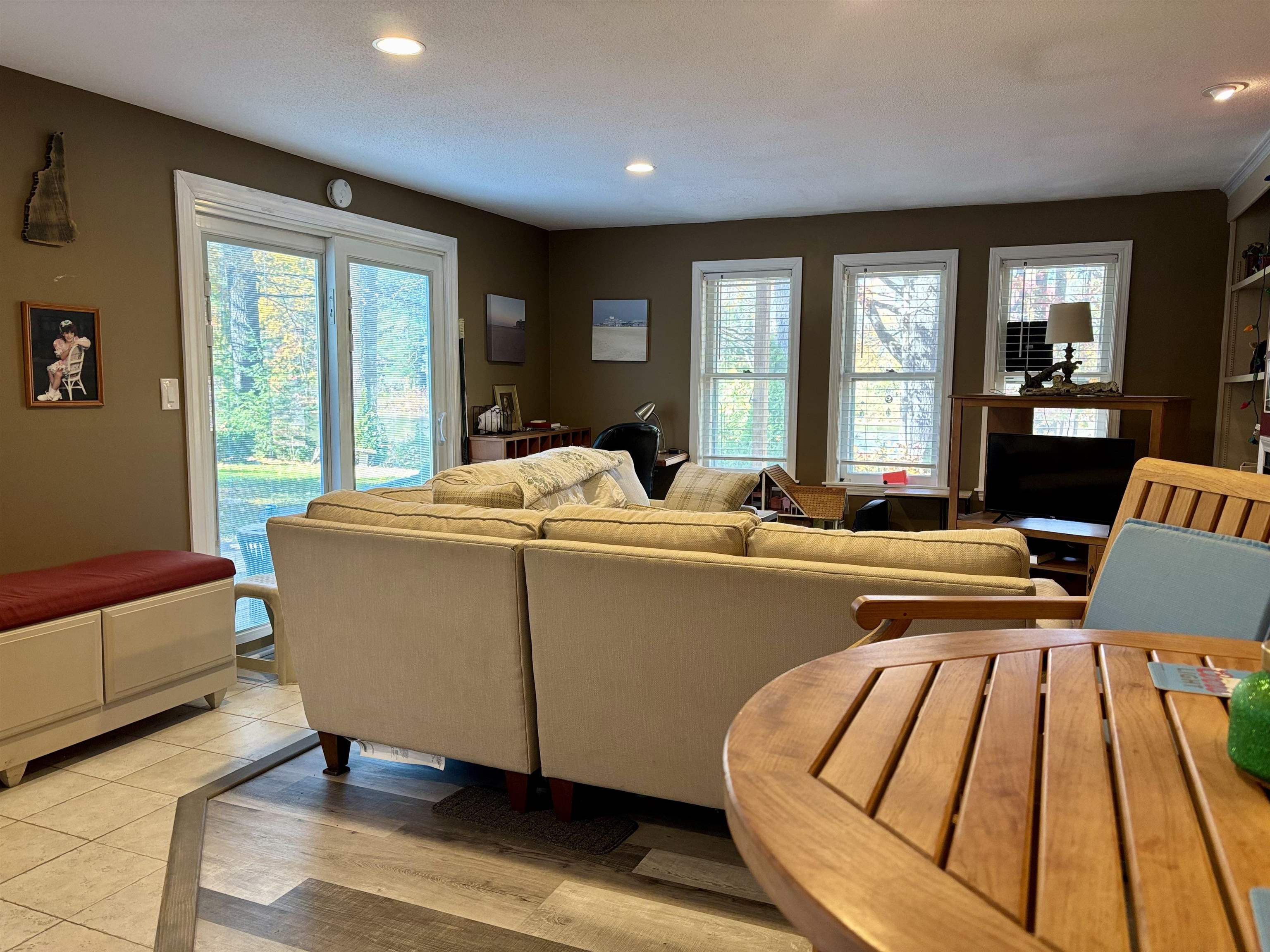 Homes for sale in Londonderry, NH | 47 Winding Pond Rd #47, Londonderry, NH 03053 | MLS# 5067126