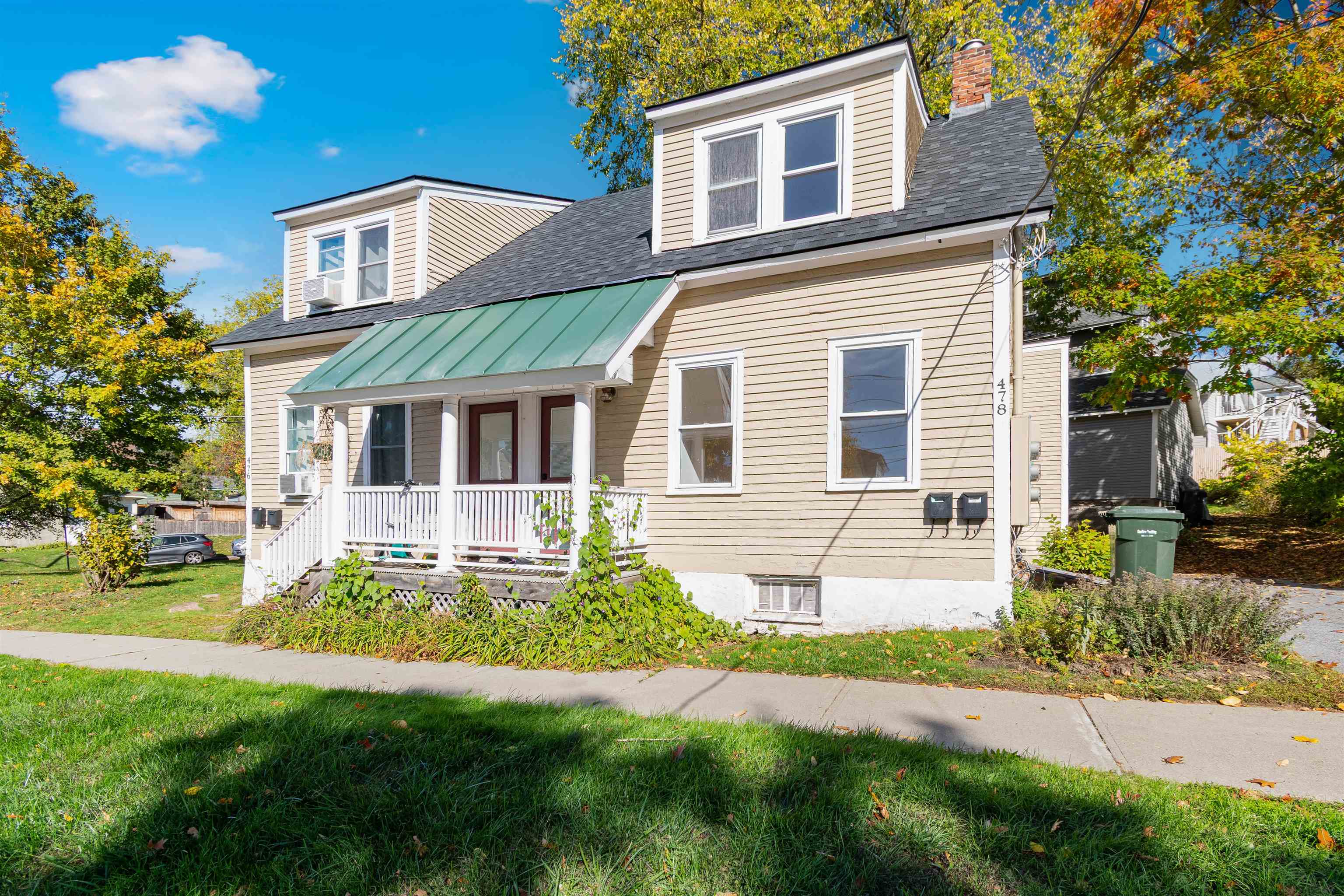 Homes for sale in Burlington, VT | 476 478 Saint Paul St, Burlington, VT 05401 | MLS# 5067151