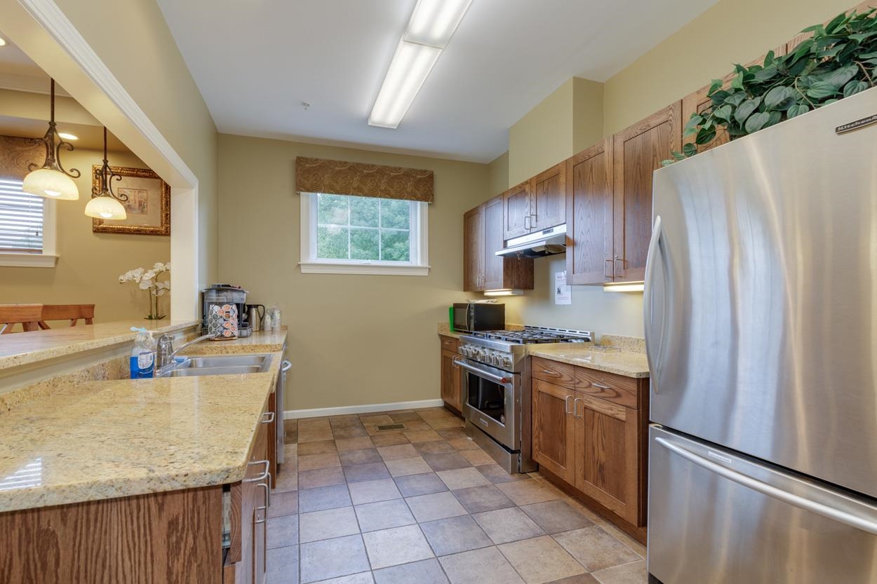 Well equipped kitchen