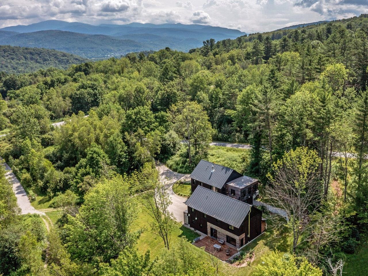 Homes for sale in Richmond, VT | 60 Wolf Ln, Richmond, VT 05477 | MLS# 5067243