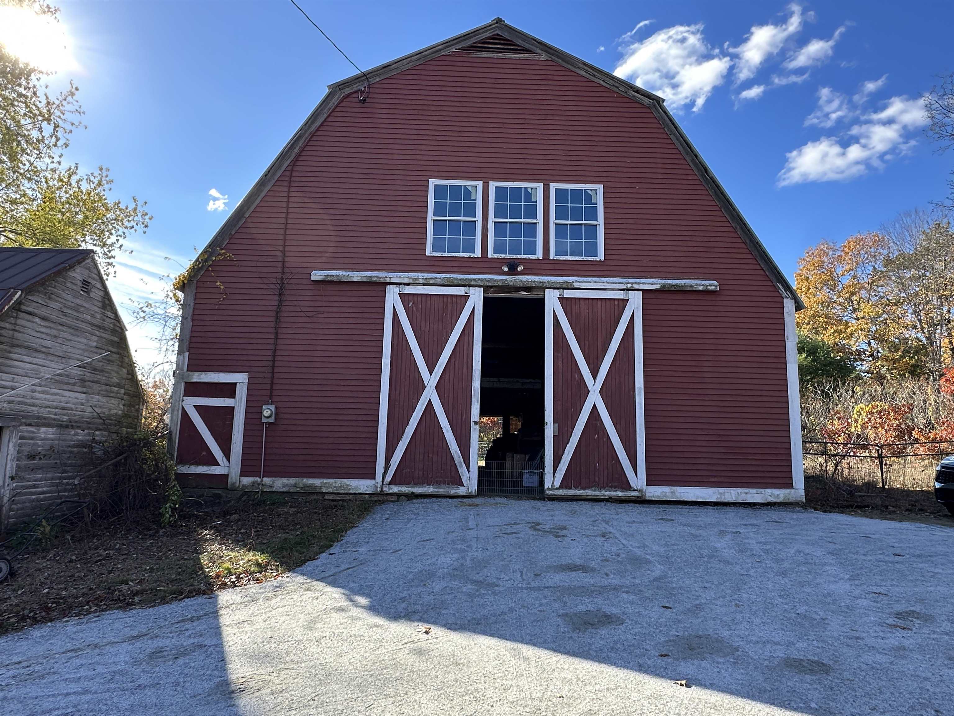 1 Lee Hook Rd, Newmarket, NH 03857