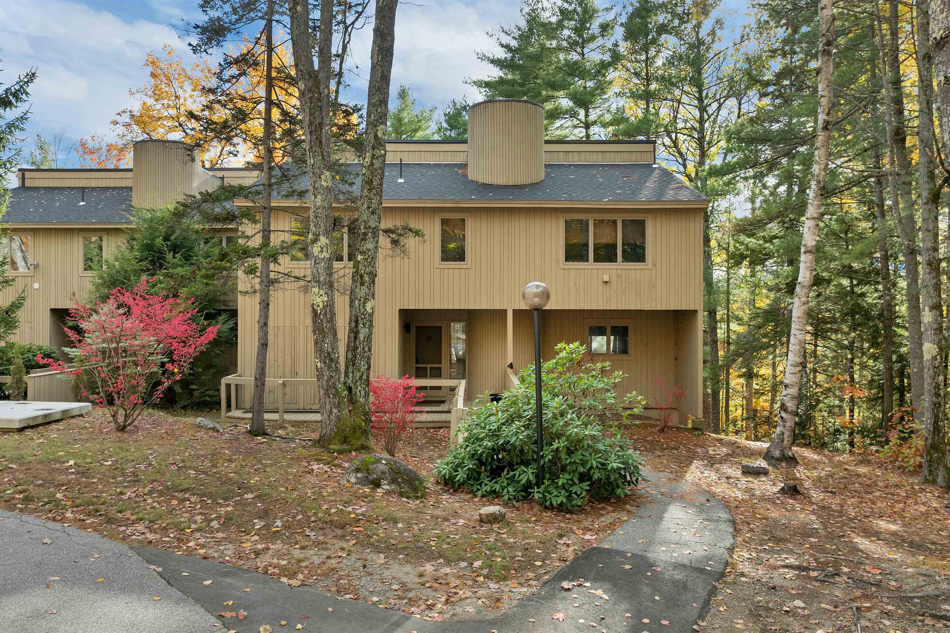 72 Cranmore Woods Ln, Conway, NH 03818