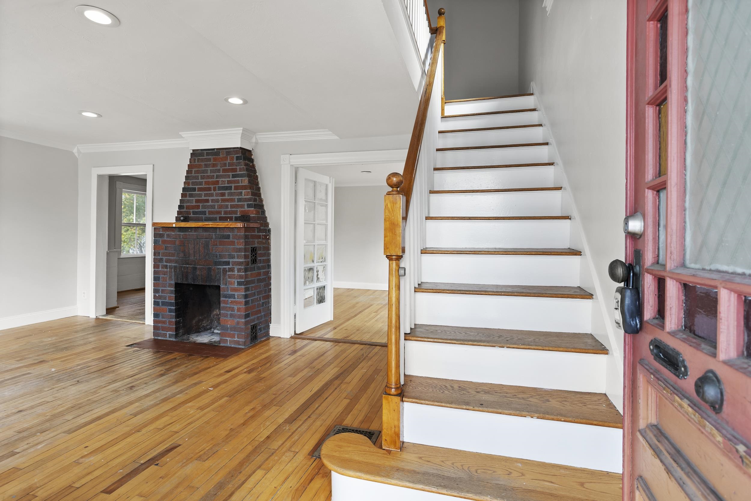 Homes for sale in Derry, NH | 8 Birch St, Derry, NH 03038 | MLS# 5067307