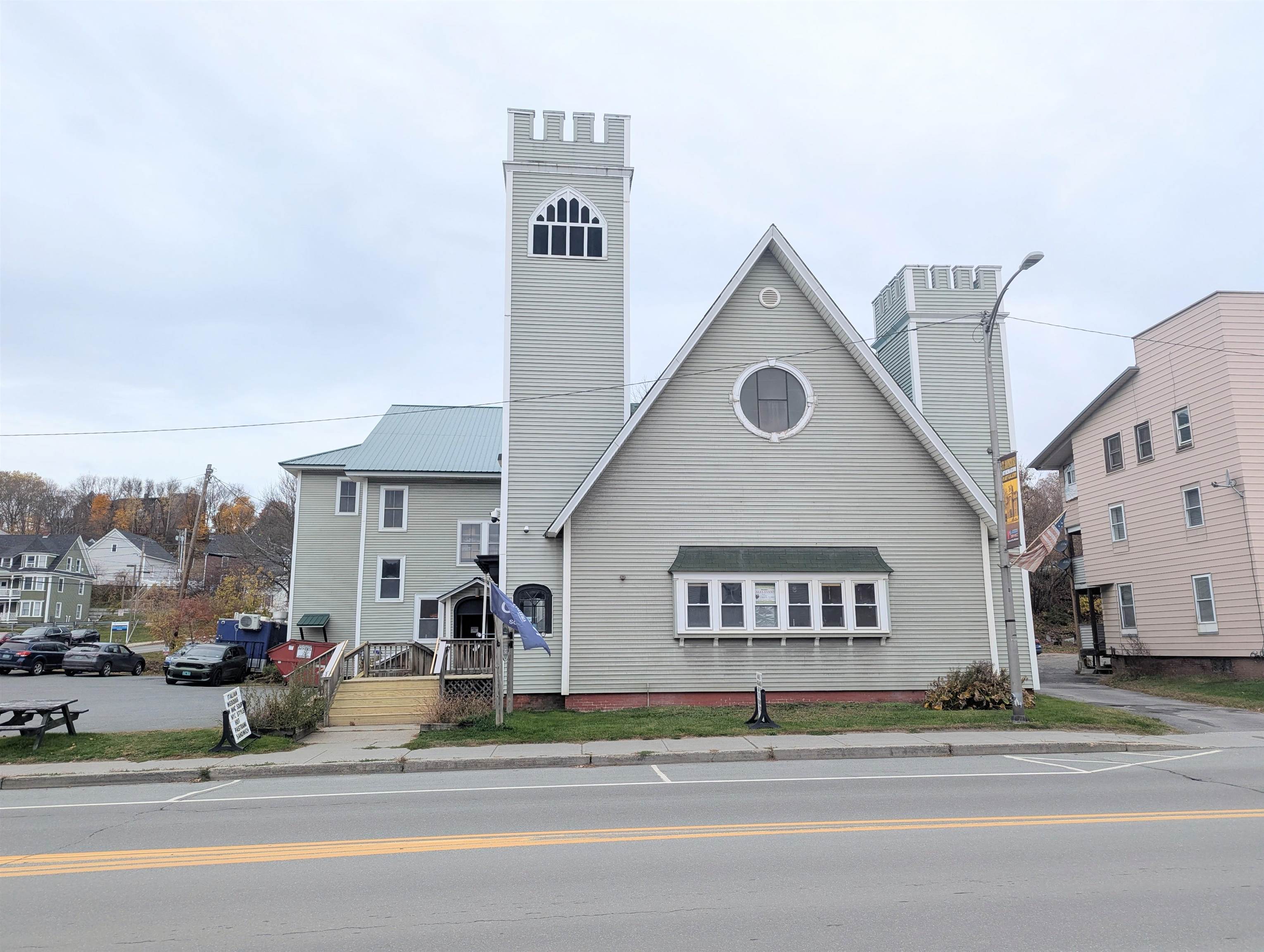 Homes for sale in St. Johnsbury, VT | 537 Railroad St, St. Johnsbury, VT 05819 | MLS# 5067317