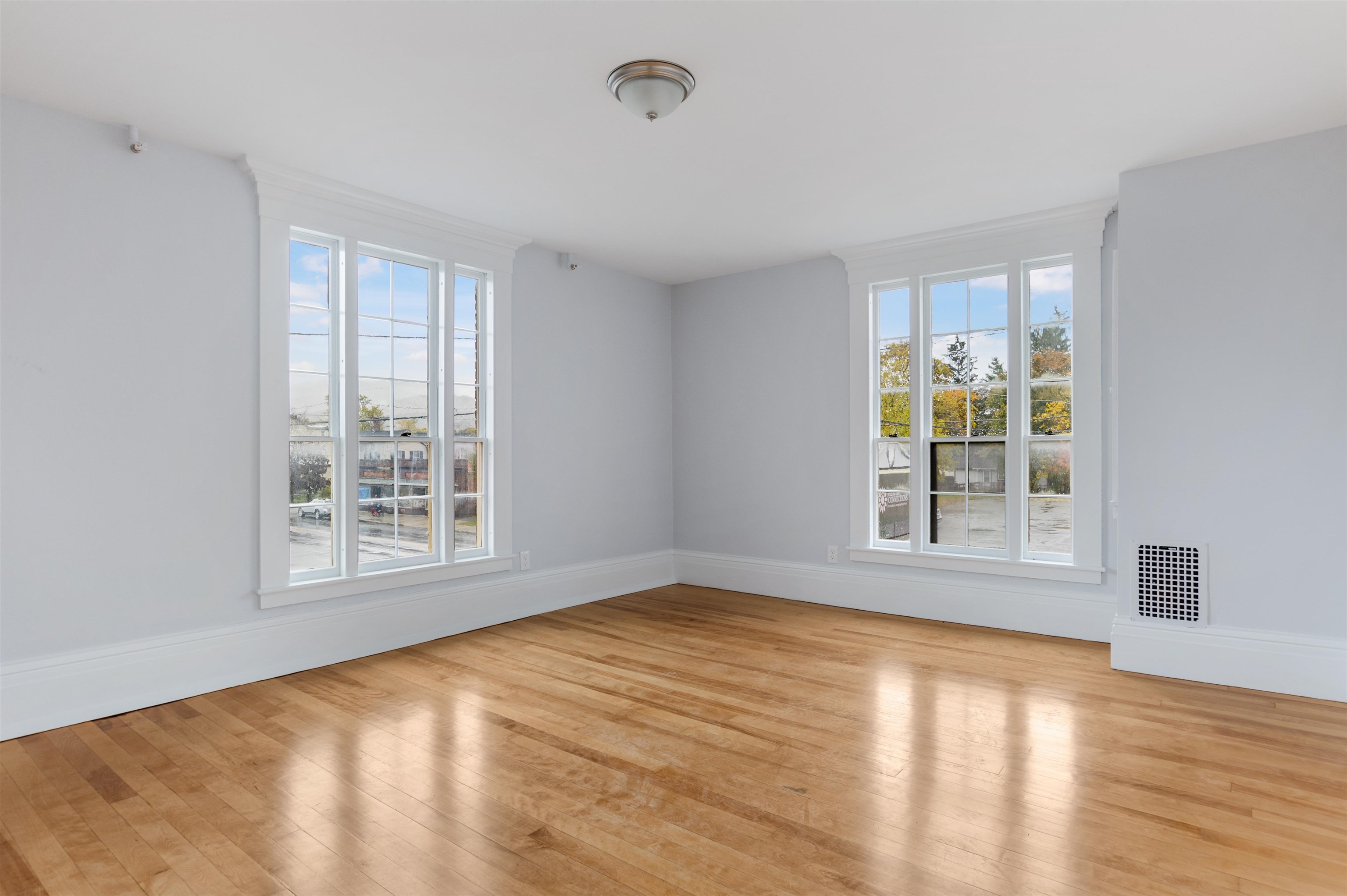 CLAREMONT NH Claremont_NH for sale $Apartment For Lease: $1,850