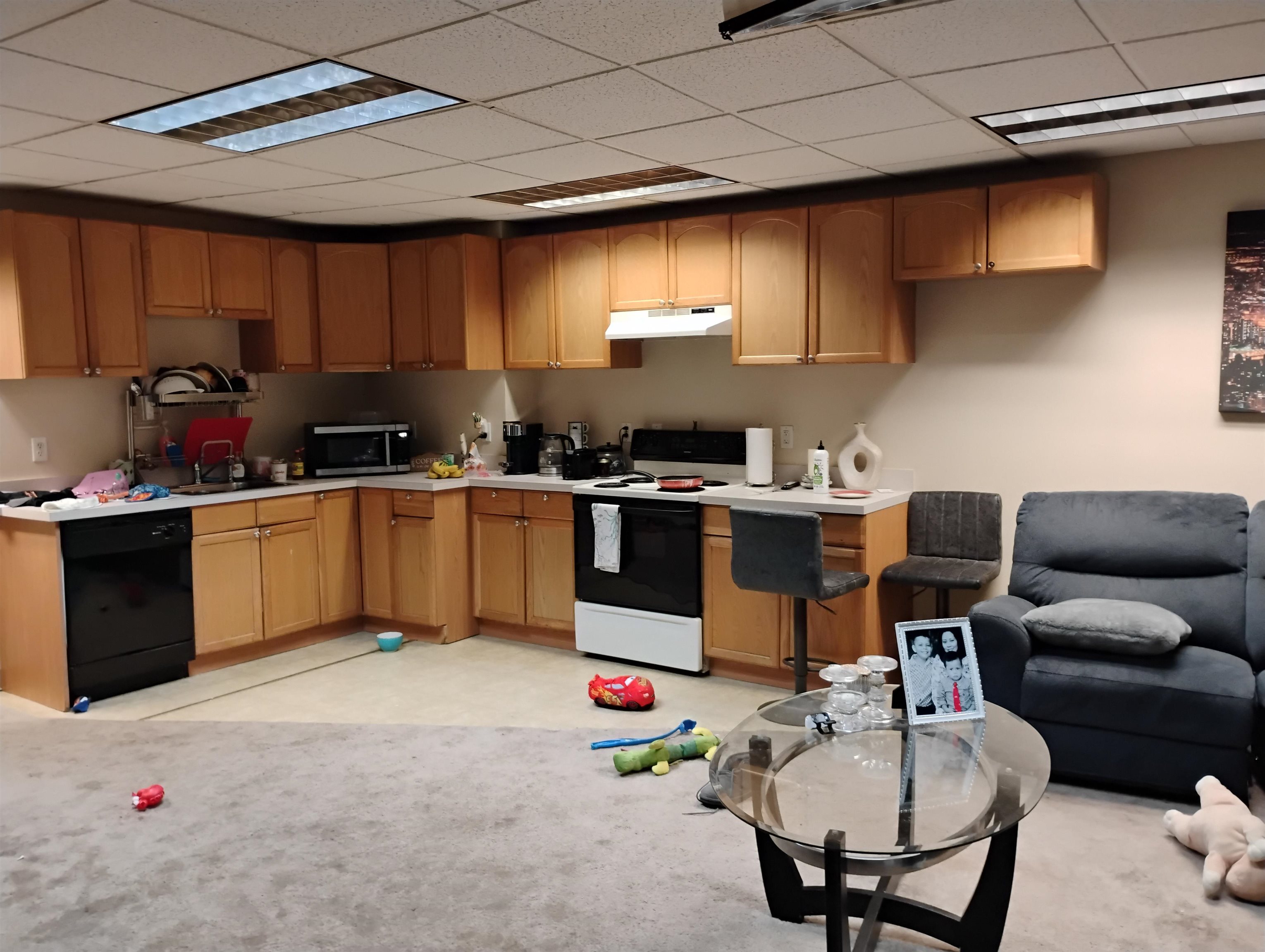 Homes for sale in Manchester, NH | 362 Amherst St, Manchester, NH 03104 | MLS# 5067363