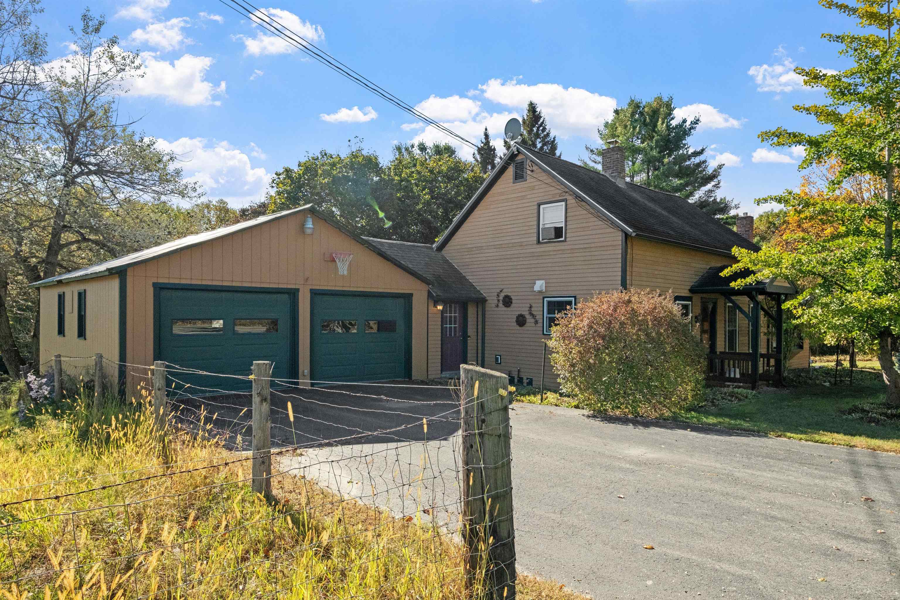 Homes for sale in Newbury, VT | 5887 Vt Route 5 S, Newbury, VT 05051 | MLS# 5067379