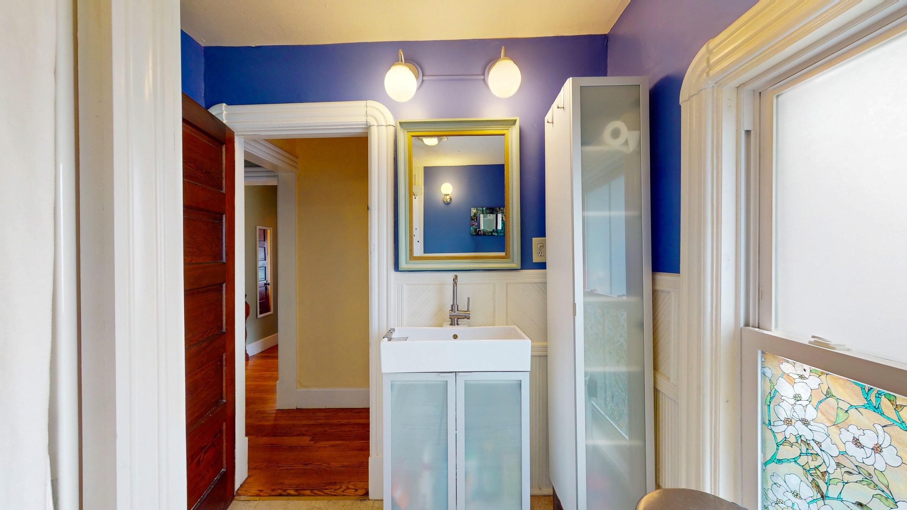 Homes for sale in Middlebury, VT | 68 Court St, Middlebury, VT 05753 | MLS# 5067388