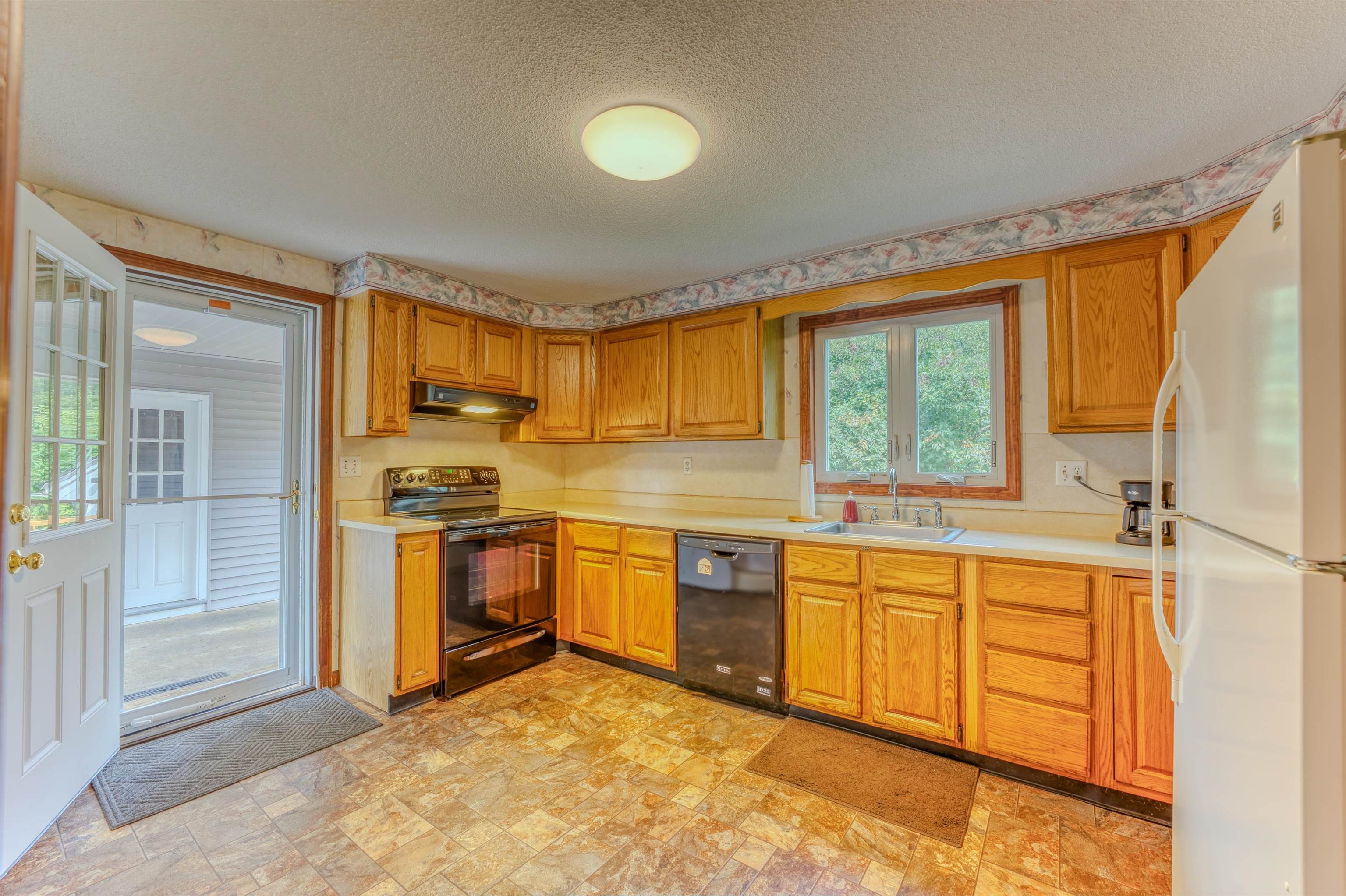 Homes for sale in Littleton, NH | 165 Bethlehem Rd, Littleton, NH 03561 | MLS# 5067406