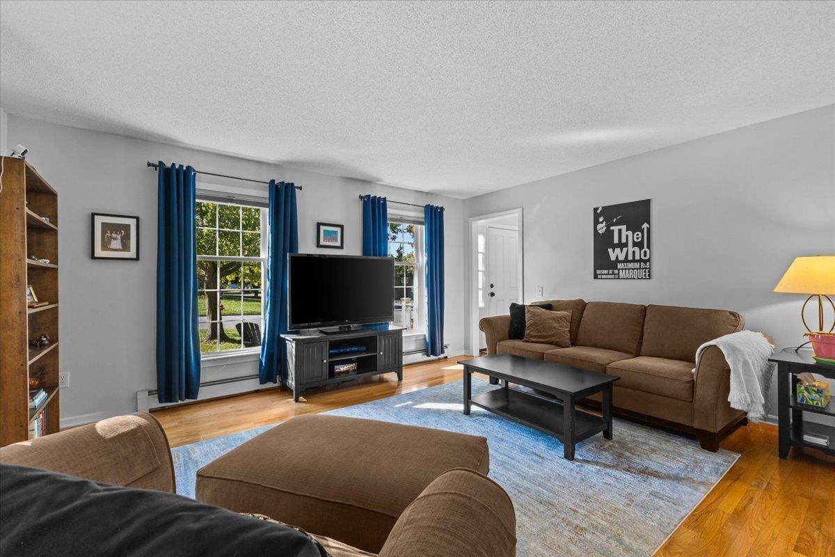 Homes for sale in Shelburne, VT | 77 Maplewood Dr, Shelburne, VT 05482 | MLS# 5067456