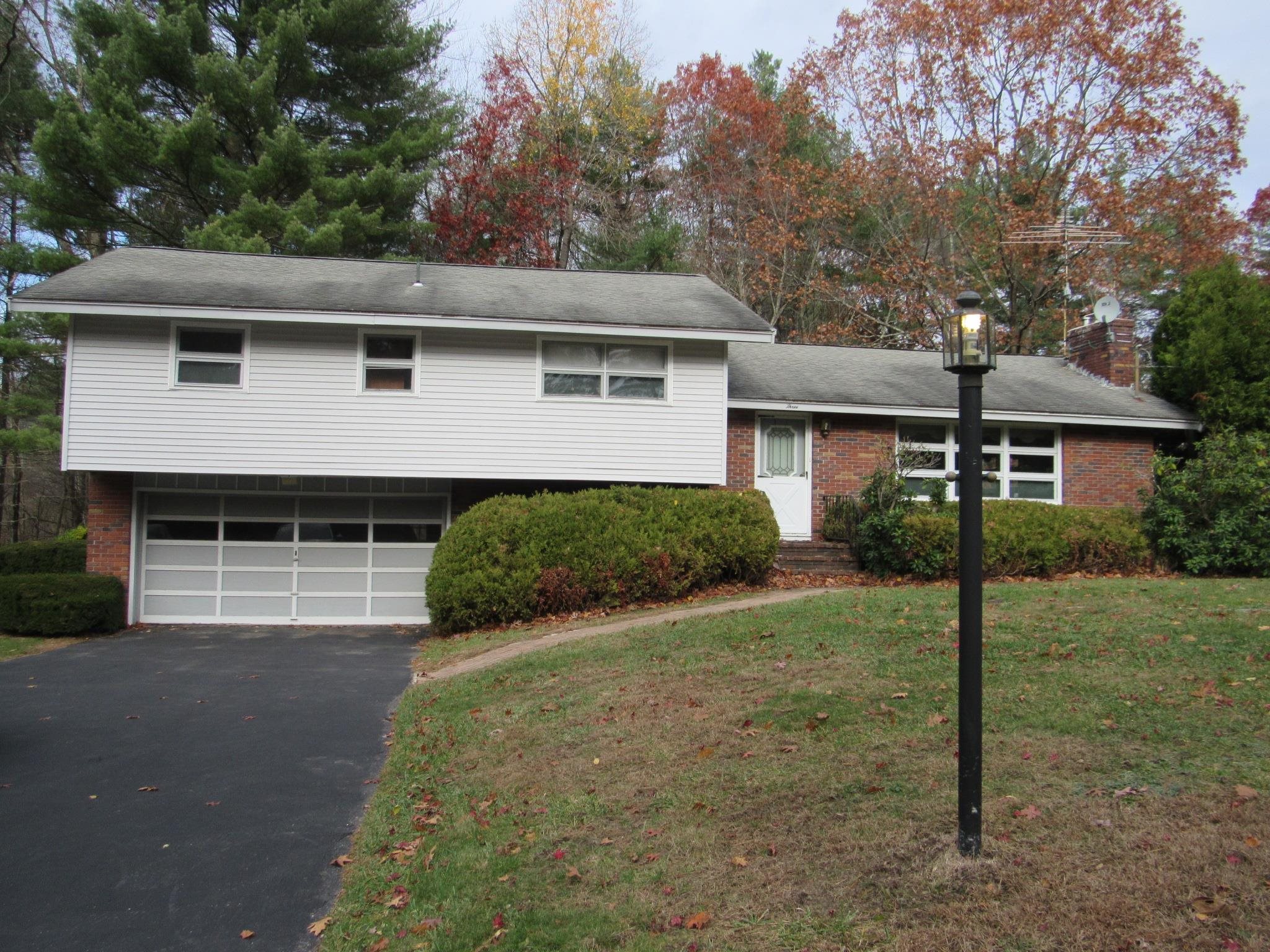 MLS 5067482: 3 Sycamore Avenue, Salem NH