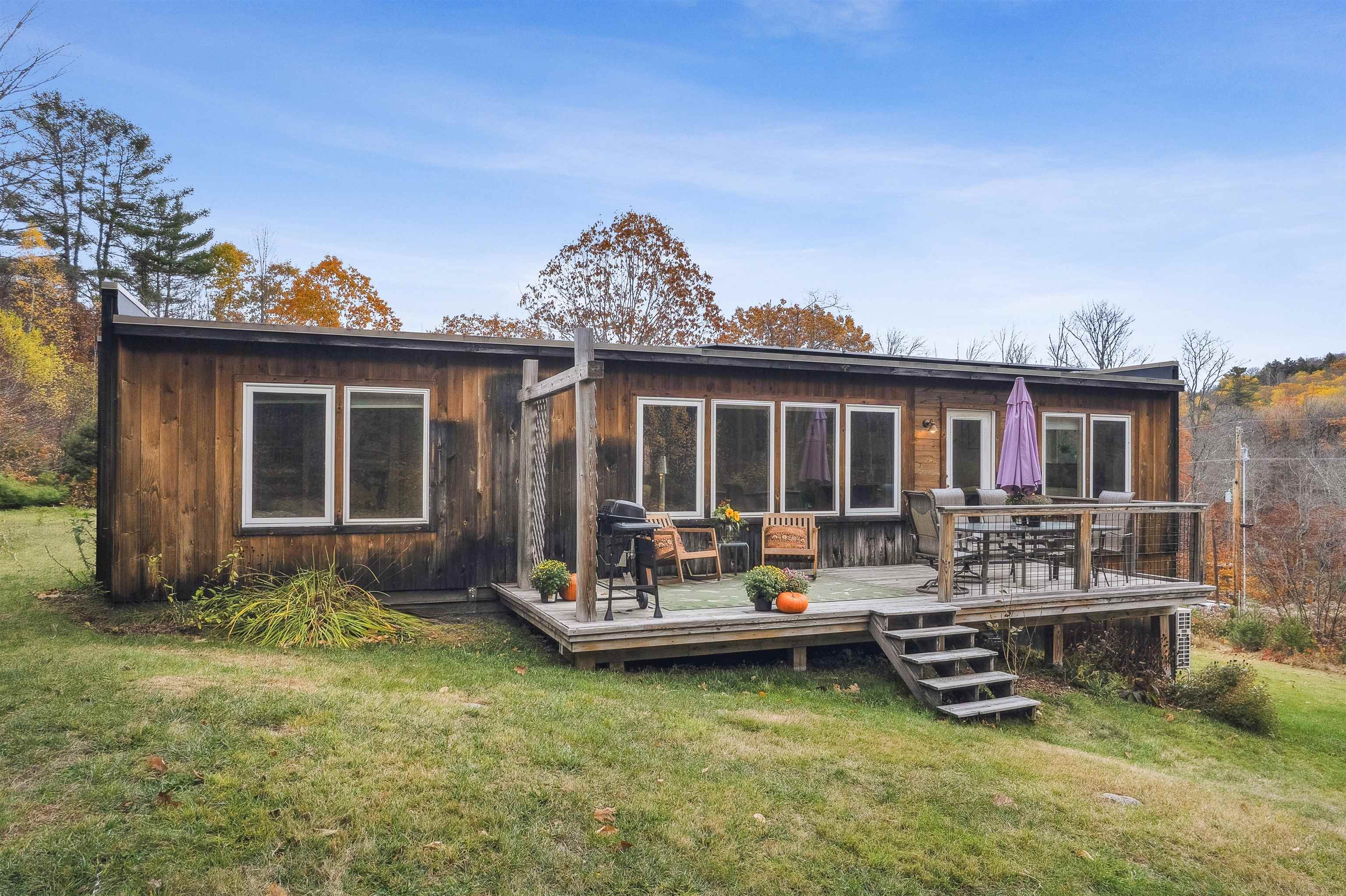 Homes for sale in Strafford, VT | 124 Turnpike Rd, Strafford, VT 05070 | MLS# 5067514