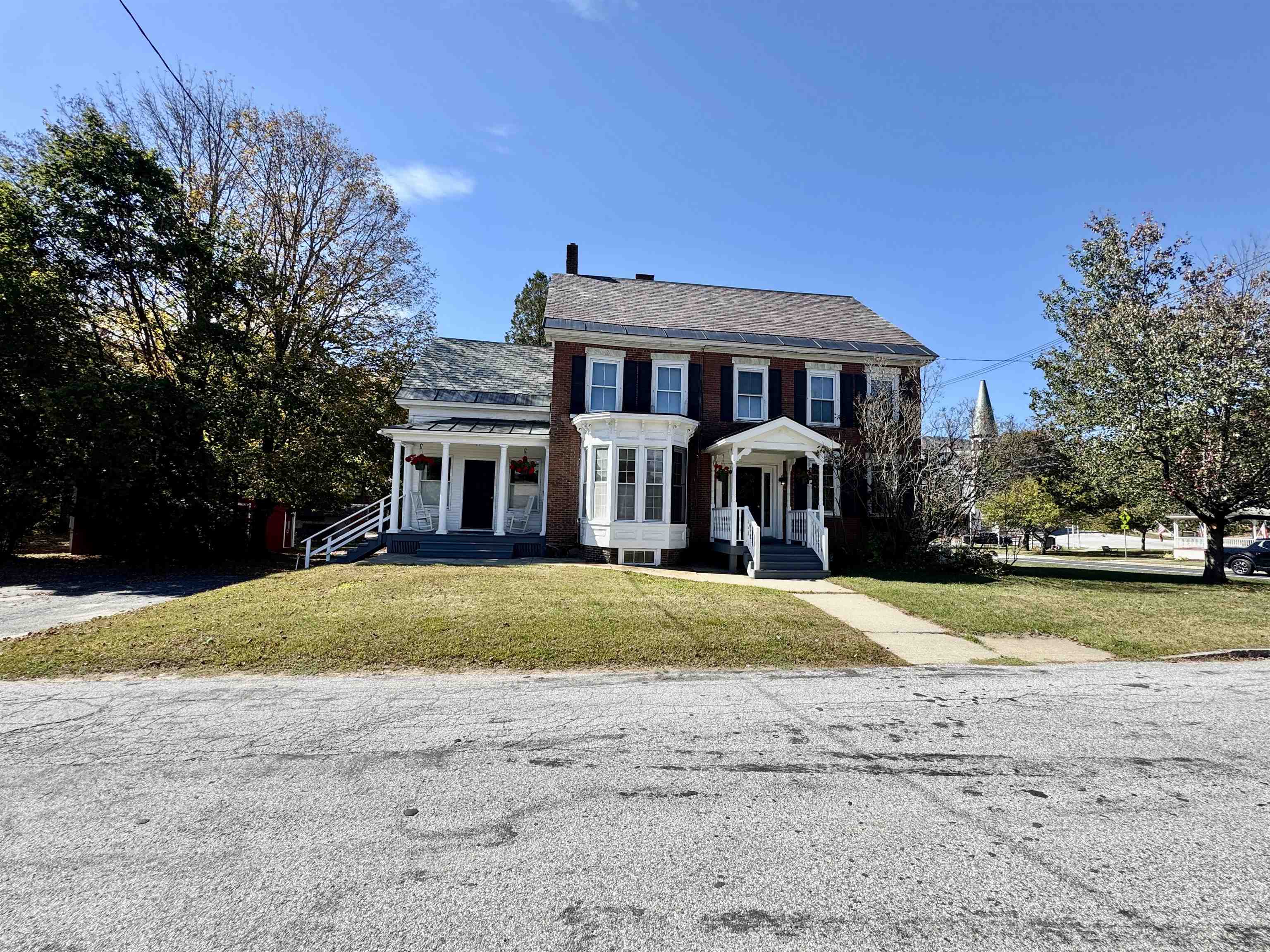 Literally just steps away from restaurants and shopping