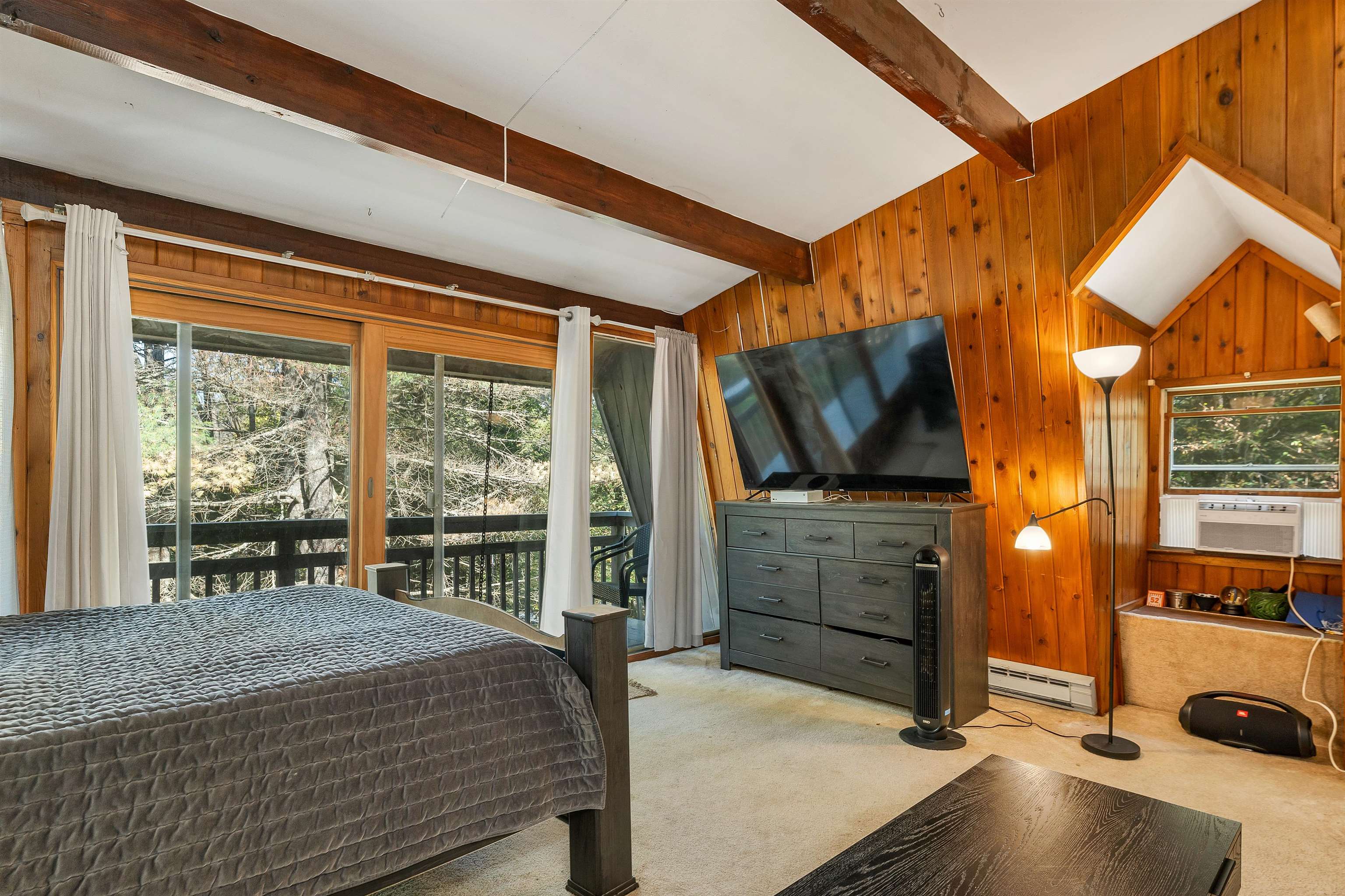 Homes for sale in Hartford, VT | 402 Marsh Family Rd, Hartford, VT 05047 | MLS# 5067644