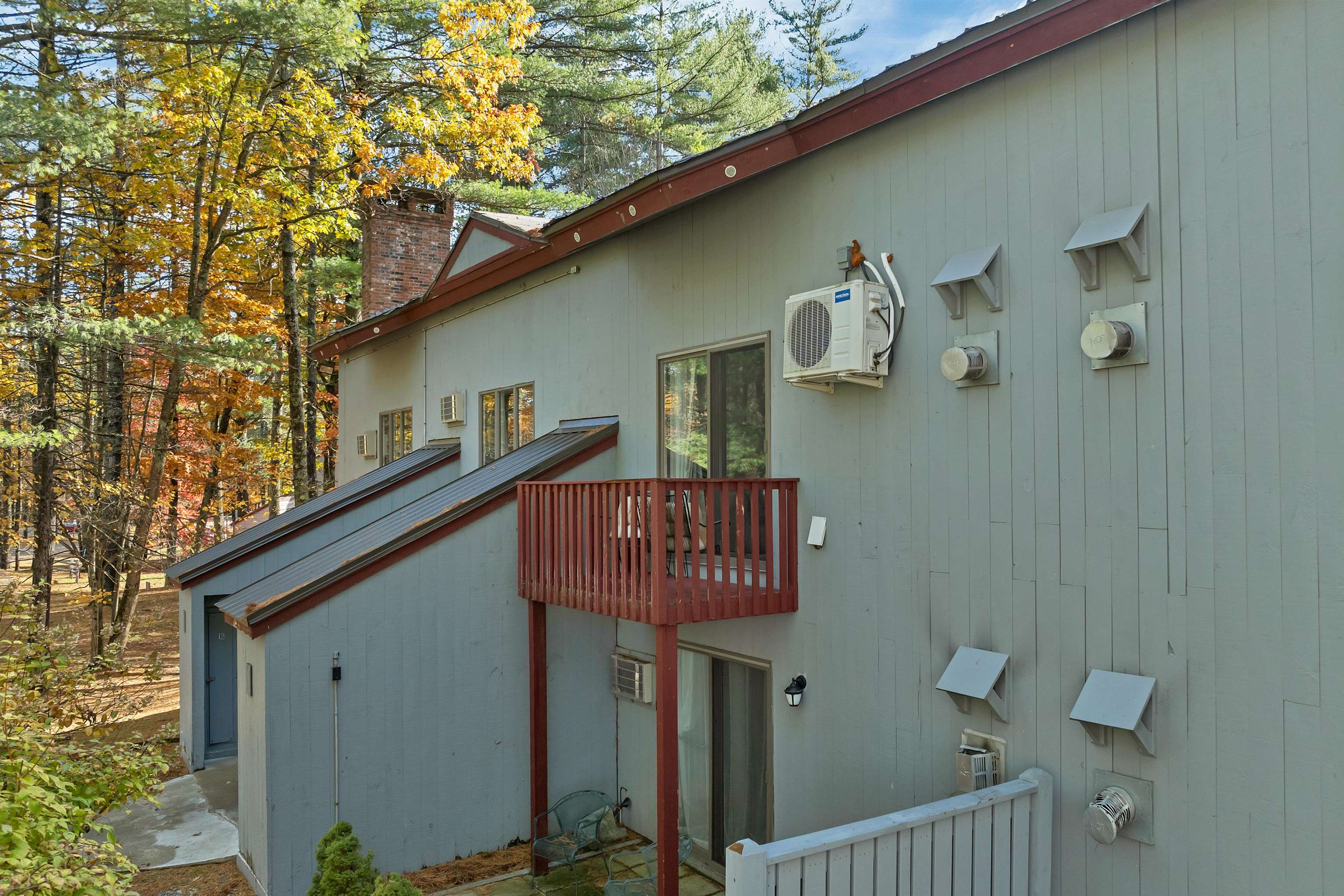 6 River Run Dr, Bartlett, NH 03812