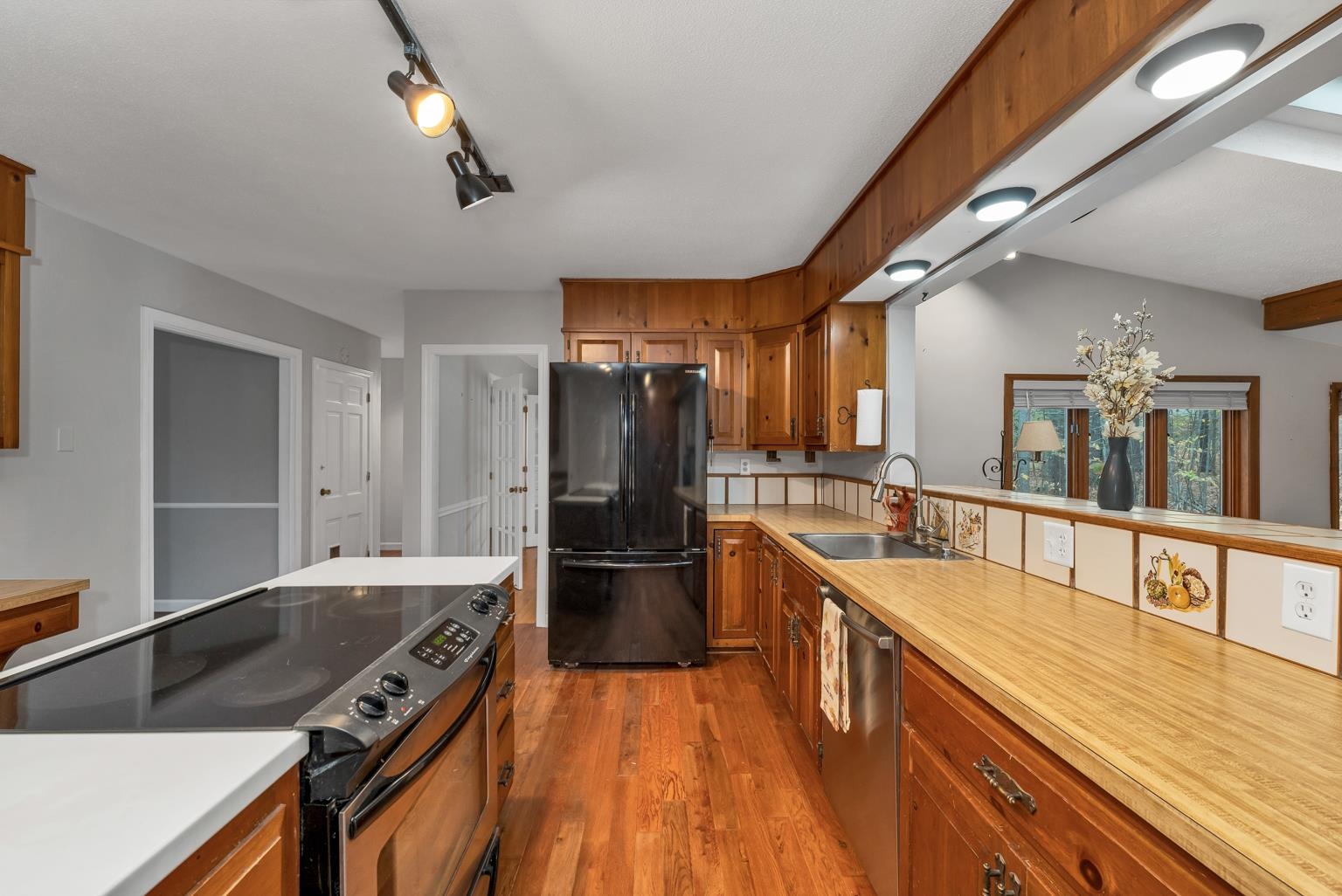 Homes for sale in Amherst, NH | 10 Winterberry Dr, Amherst, NH 03031 | MLS# 5067705