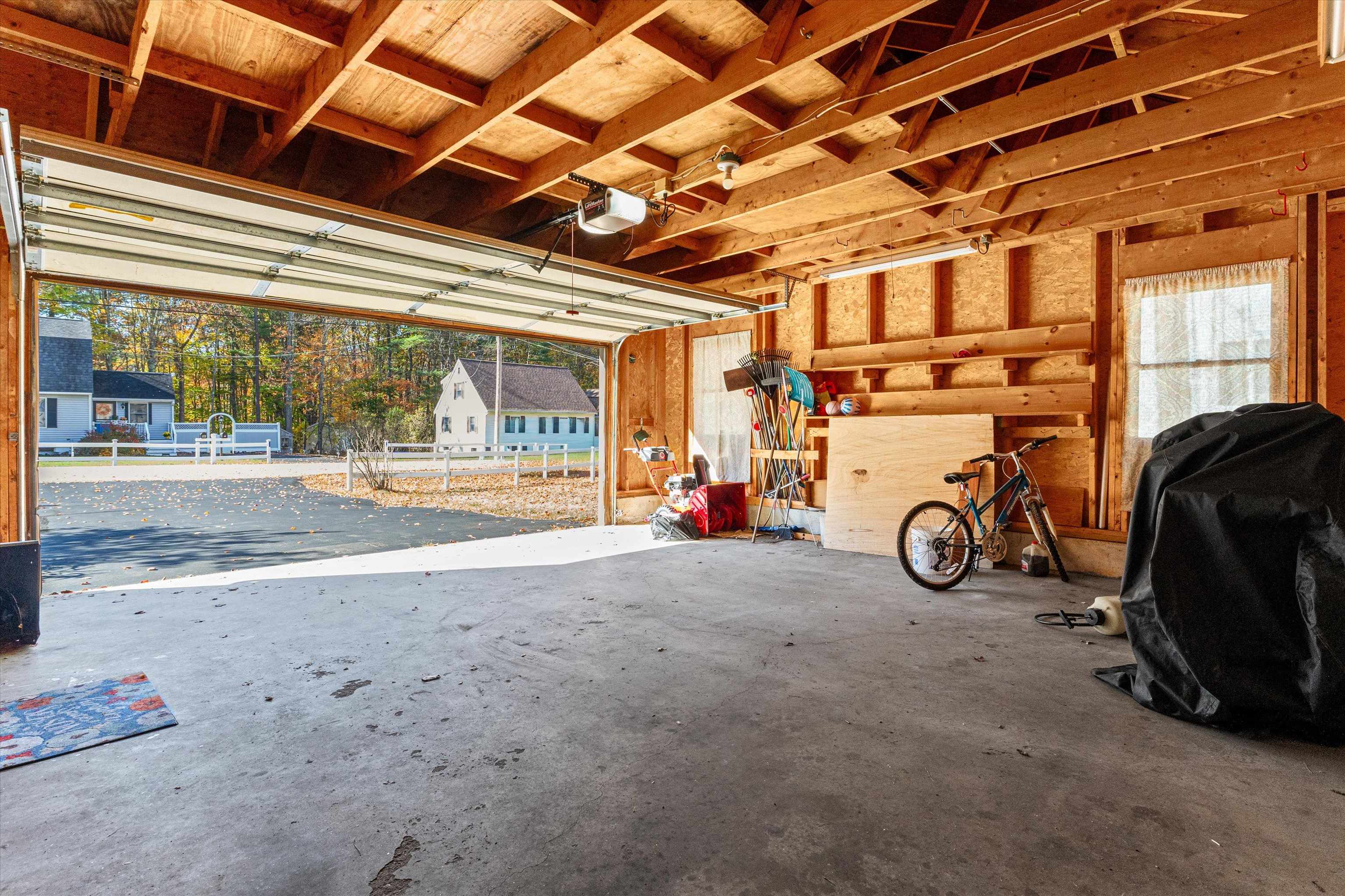 Homes for sale in Rochester, NH | 18 Brookfield Dr, Rochester, NH 03867 | MLS# 5067764