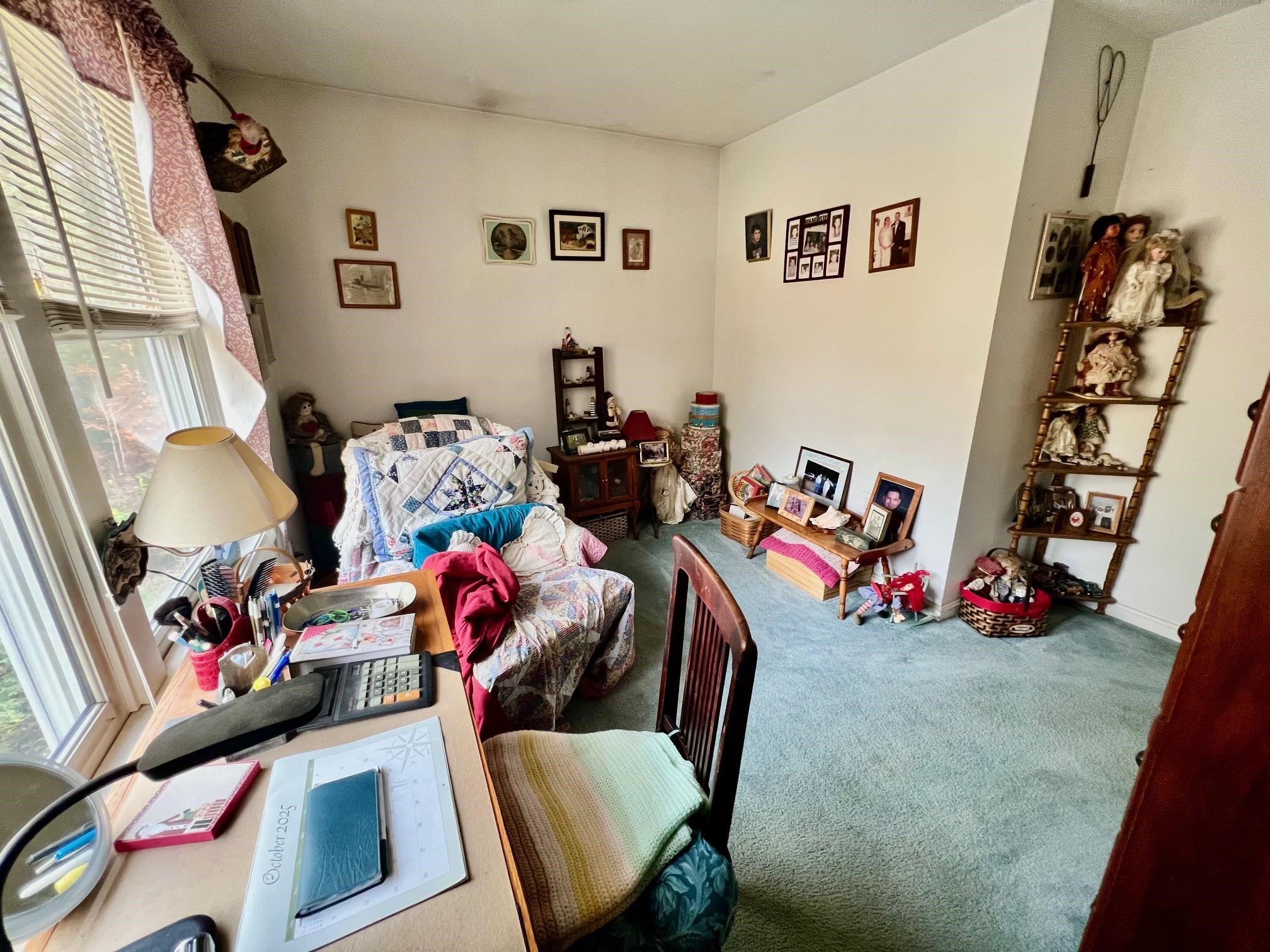 2nd Bedroom 24338070