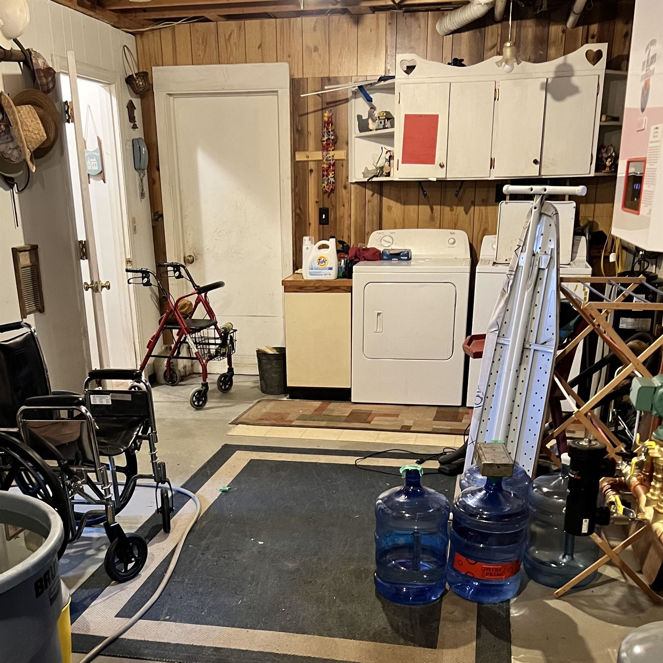 Basement Laundry 24356345