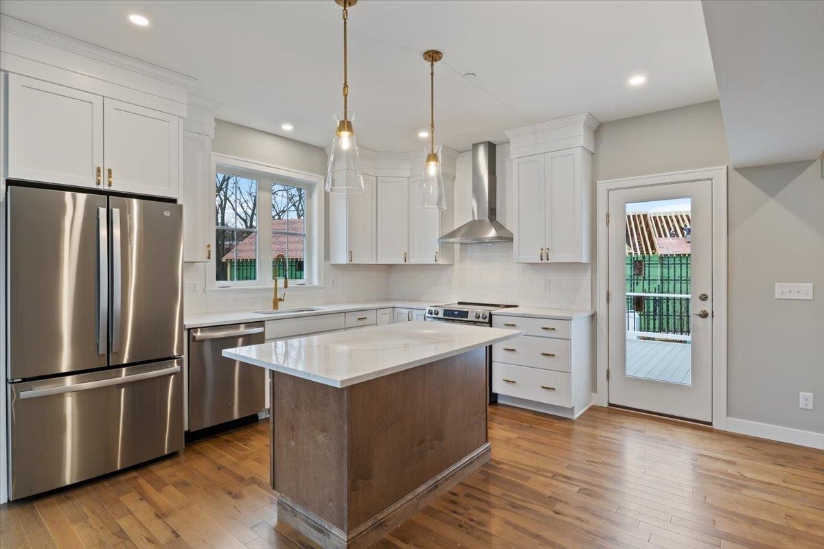 Featured Listing Photo