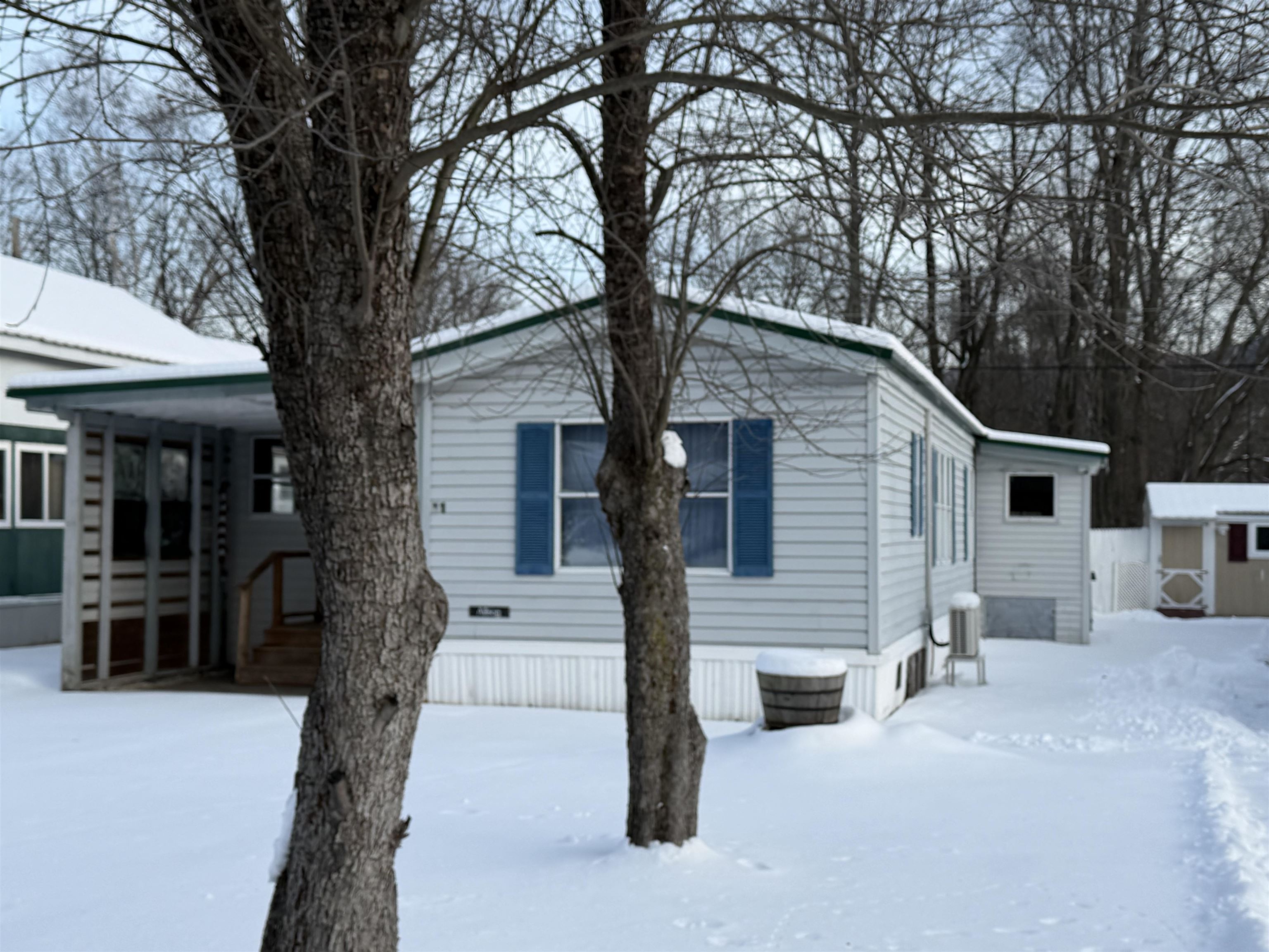 11 Dublin St, Gorham, NH 03581