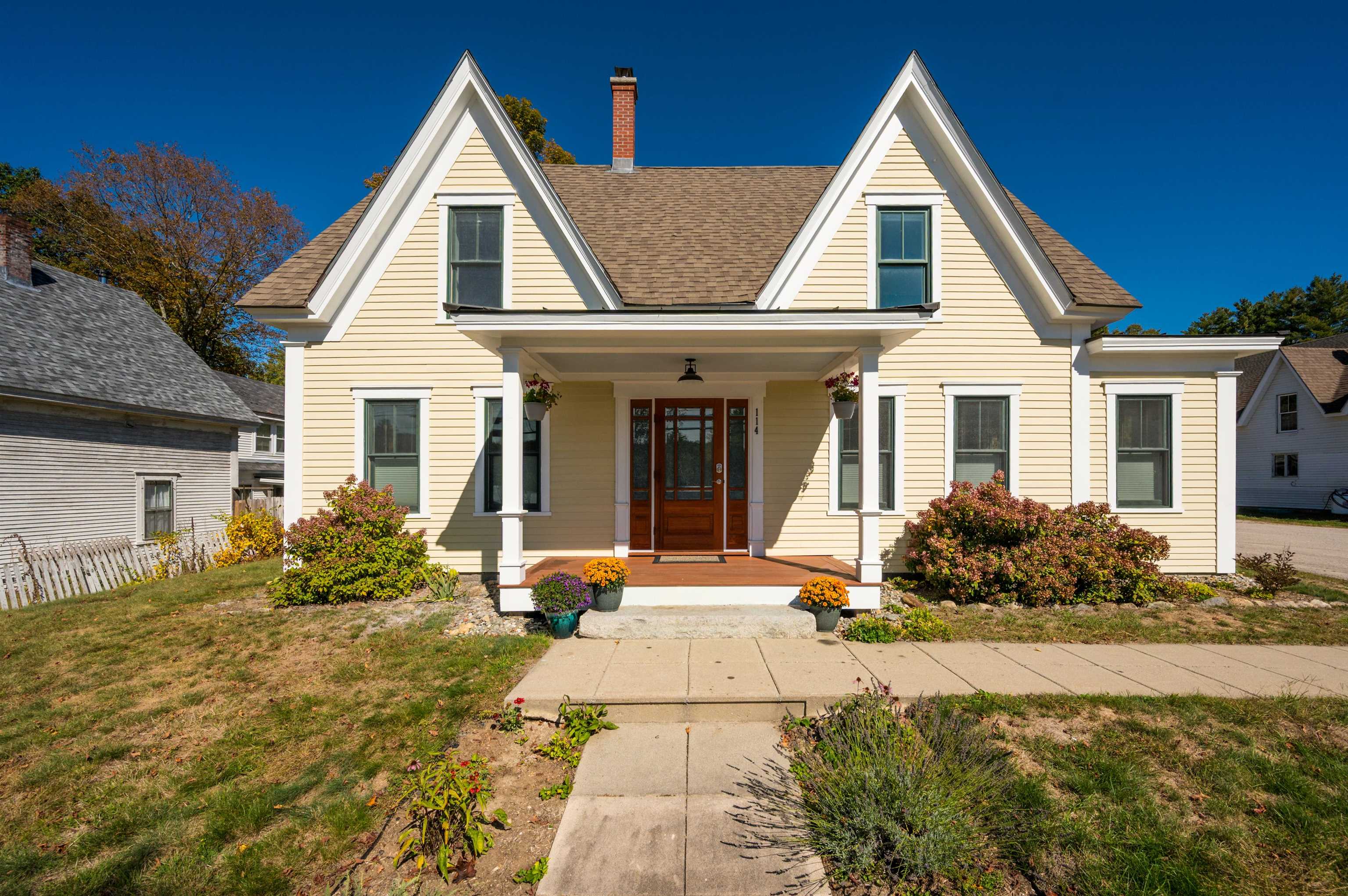 Bradford NH Commercial Property for sale $$565,000 $108 per sq.ft.