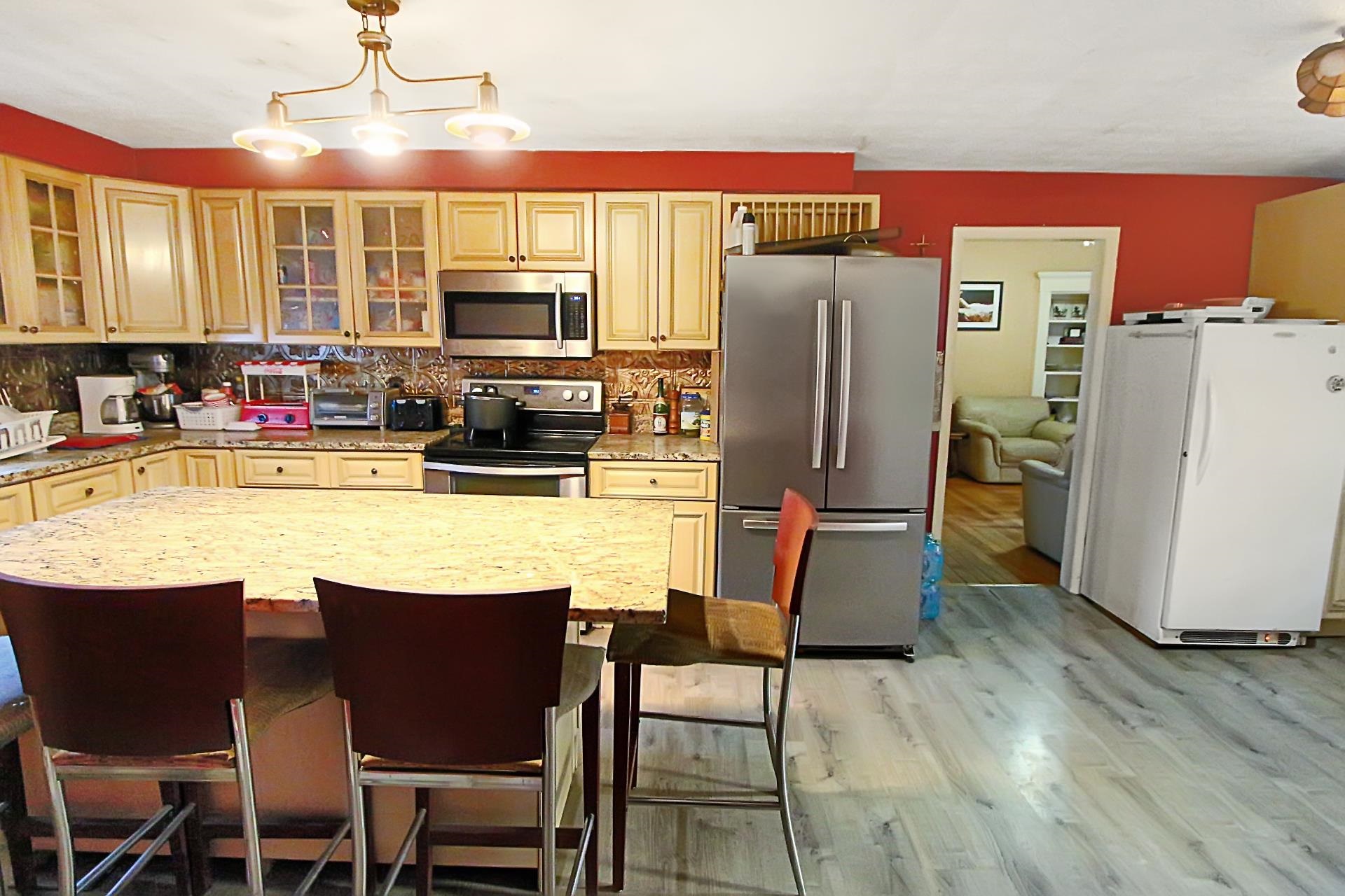 Homes for sale in Manchester, NH | 486 Granite St, Manchester, NH 03102 | MLS# 5067916