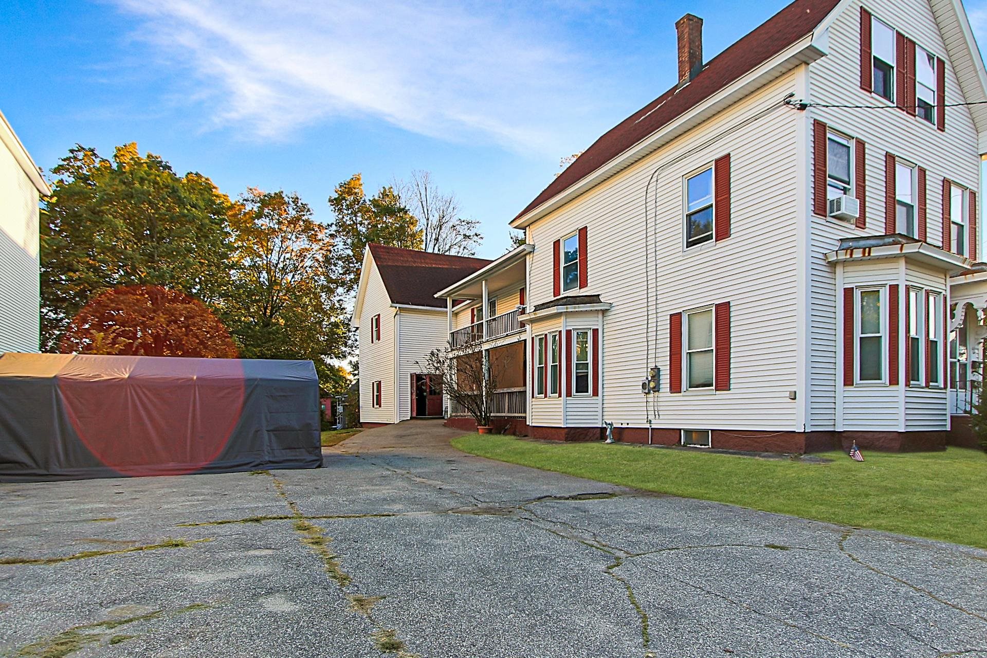 Homes for sale in Manchester, NH | 486 Granite St, Manchester, NH 03102 | MLS# 5067916