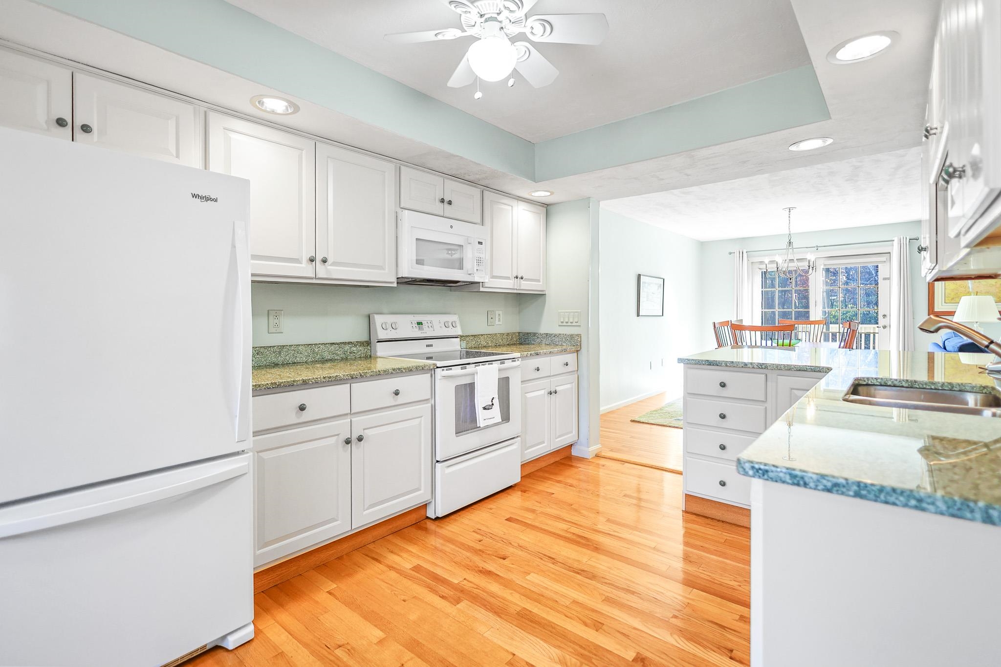 Homes for sale in Atkinson, NH | 9 Hickory Pond Ln #9, Atkinson, NH 03811 | MLS# 5067924