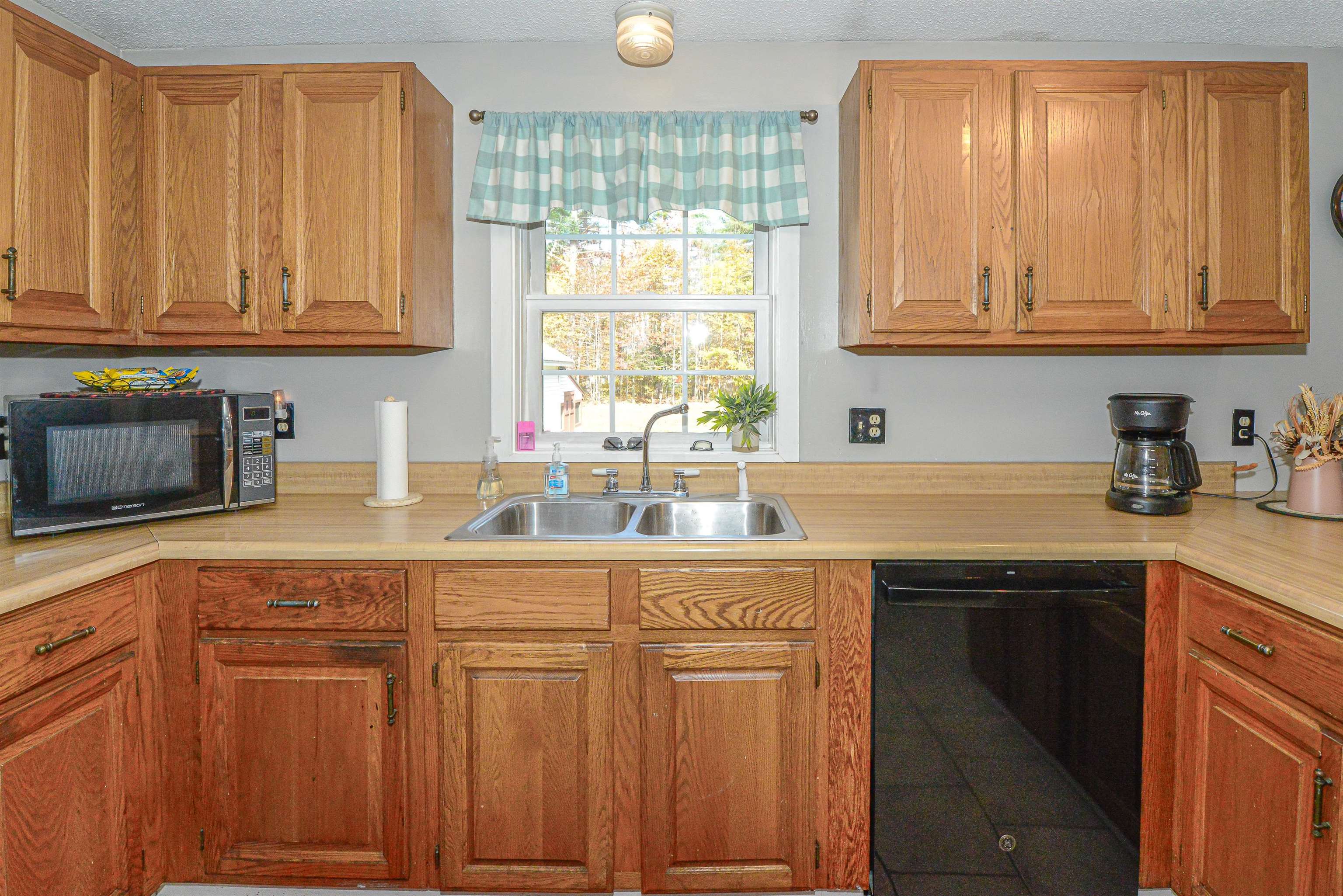 Homes for sale in Fryeburg, ME | 12 Fairview Dr, Fryeburg, ME 04037 | MLS# 5068001