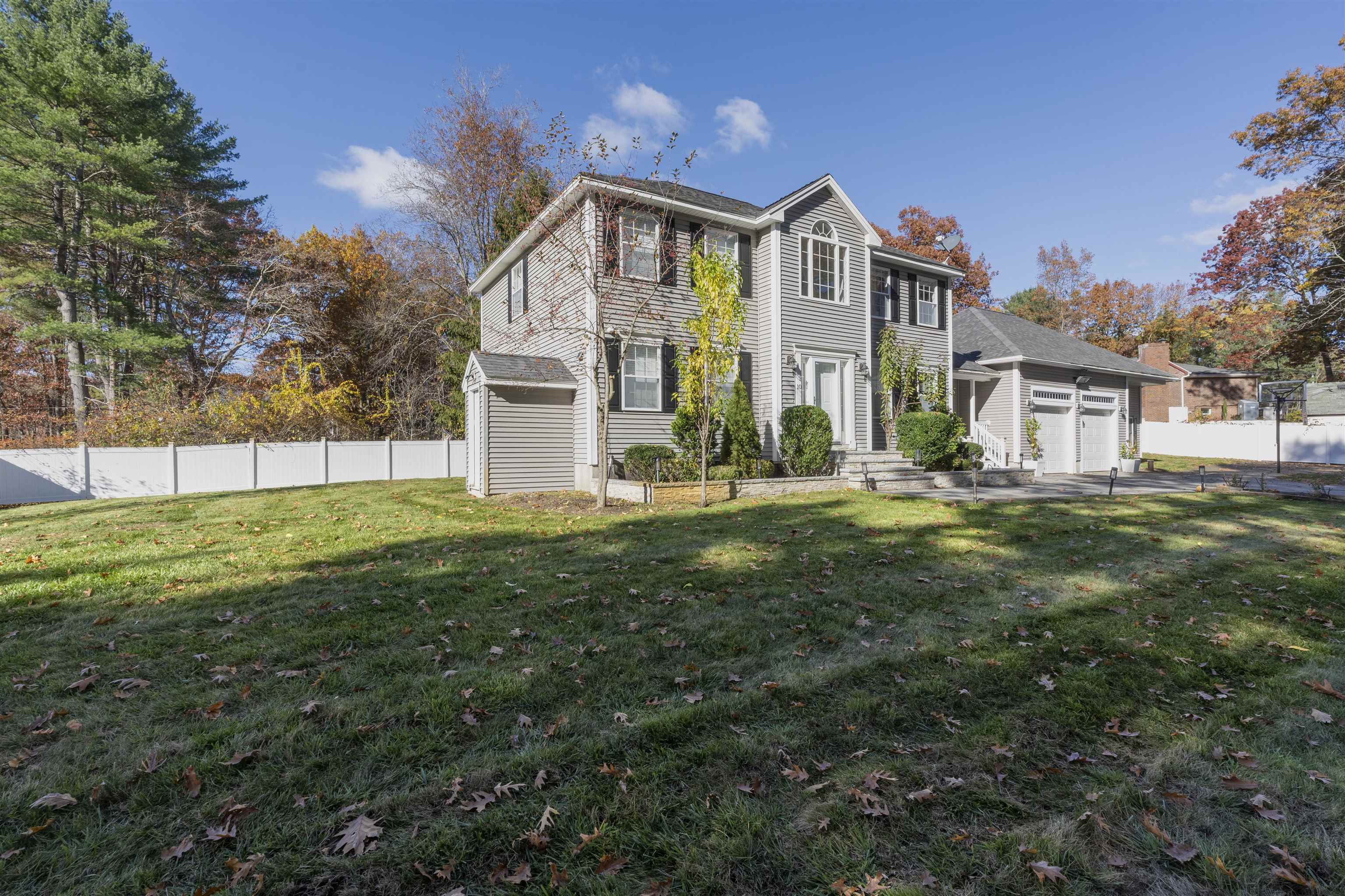 Homes for sale in Salem, NH | 10 Evelyn Rd, Salem, NH 03079 | MLS# 5068016